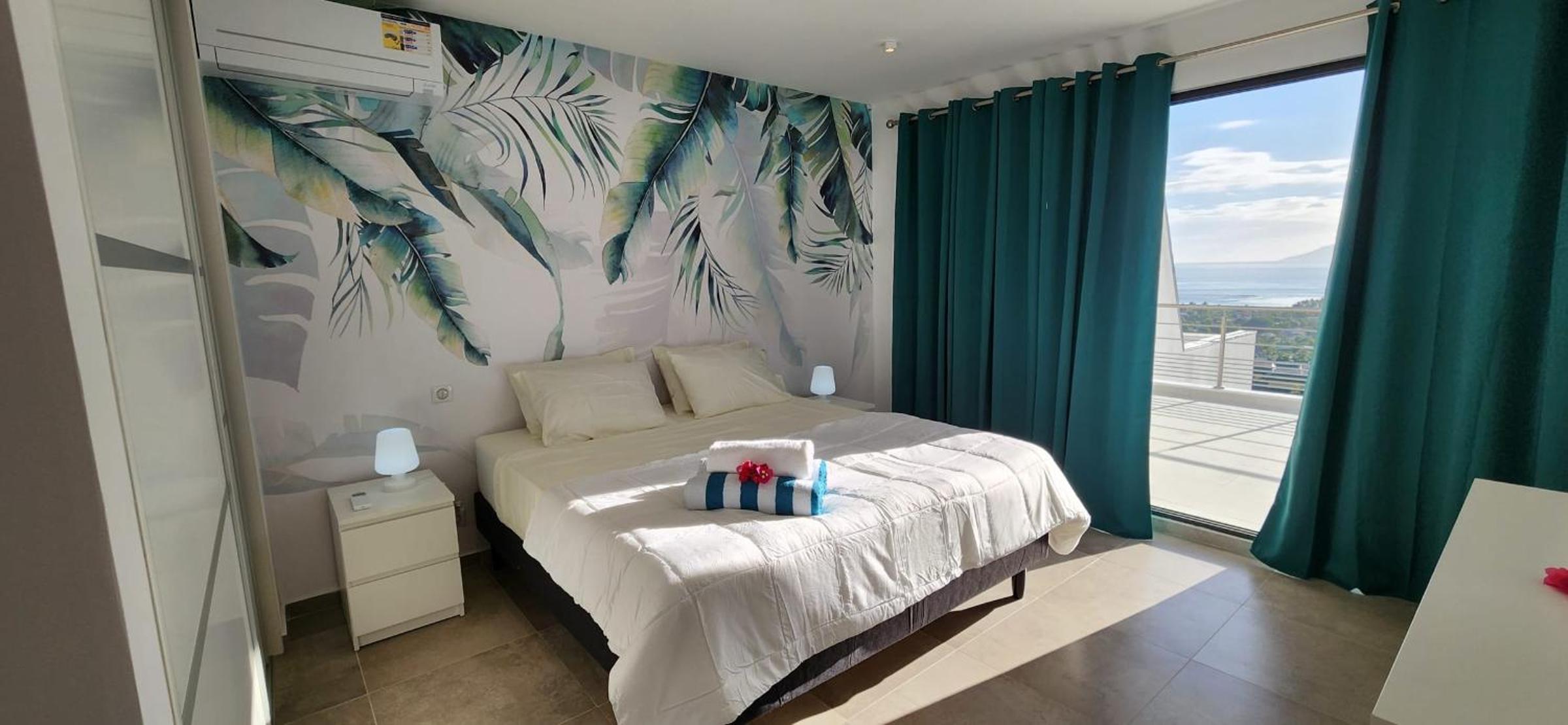 Villa photo 1