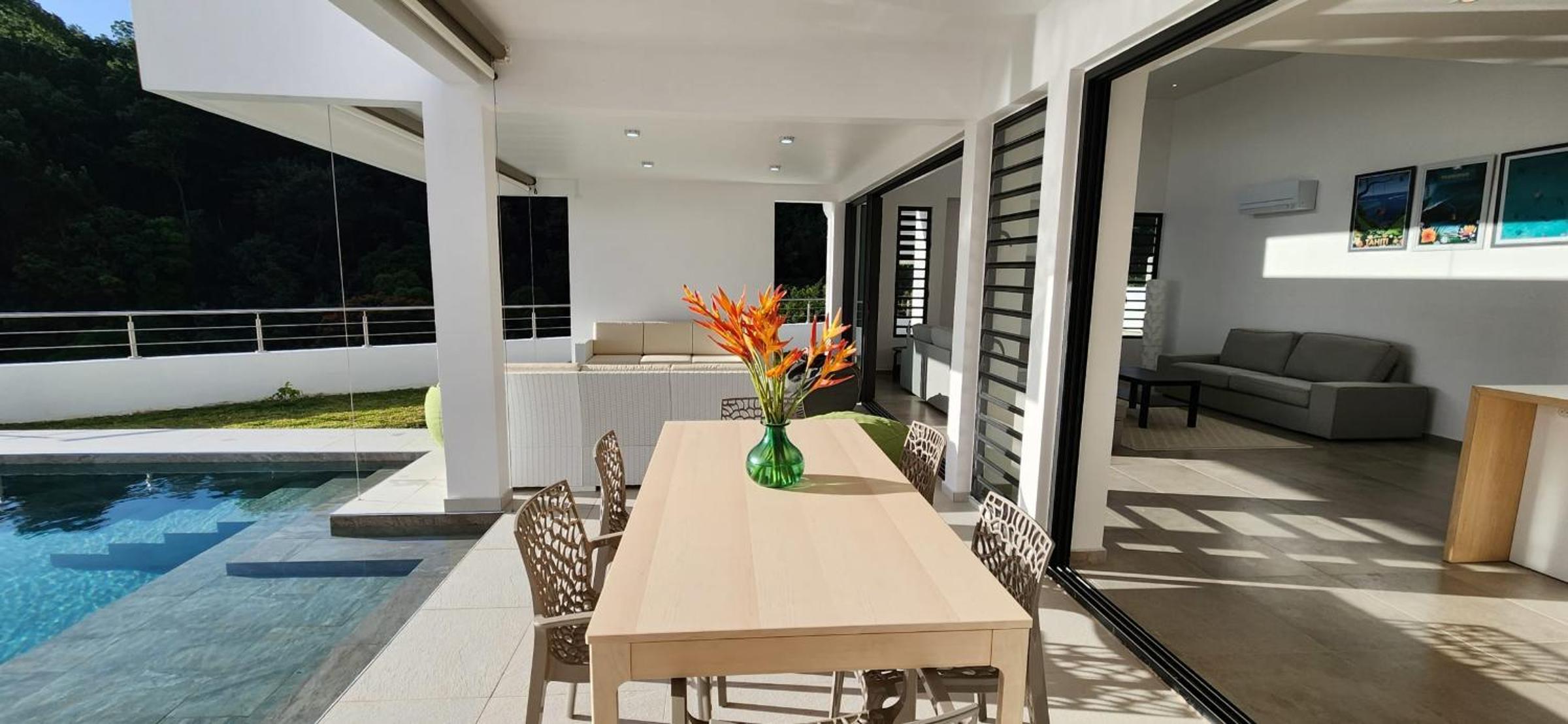Villa photo 3