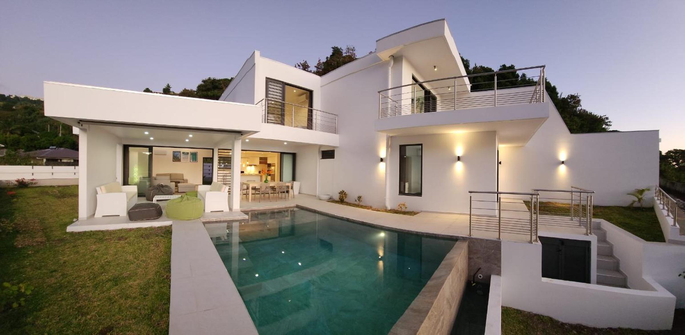 Villa photo 2