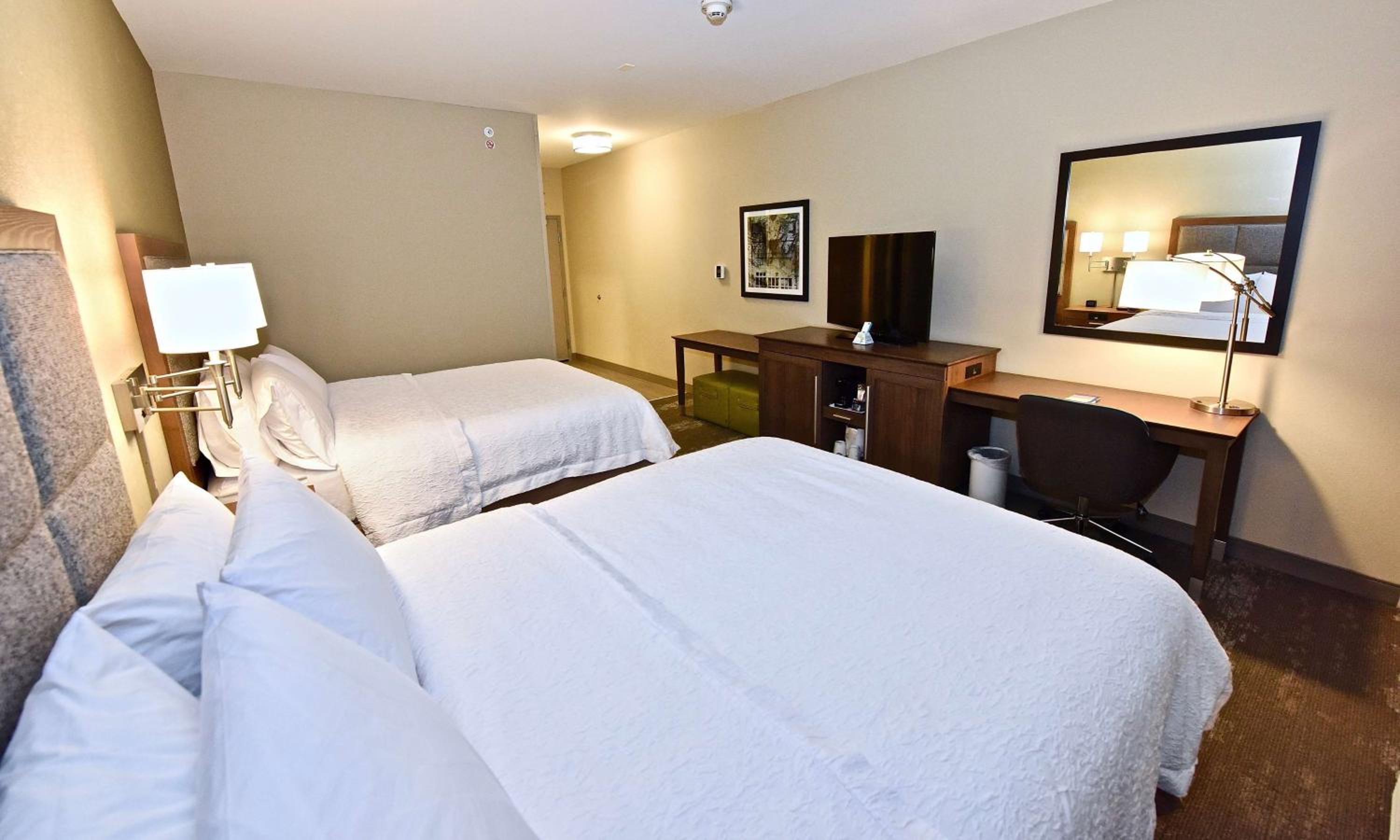 Queen Room with Two Queen Beds - Non-Smoking photo 1