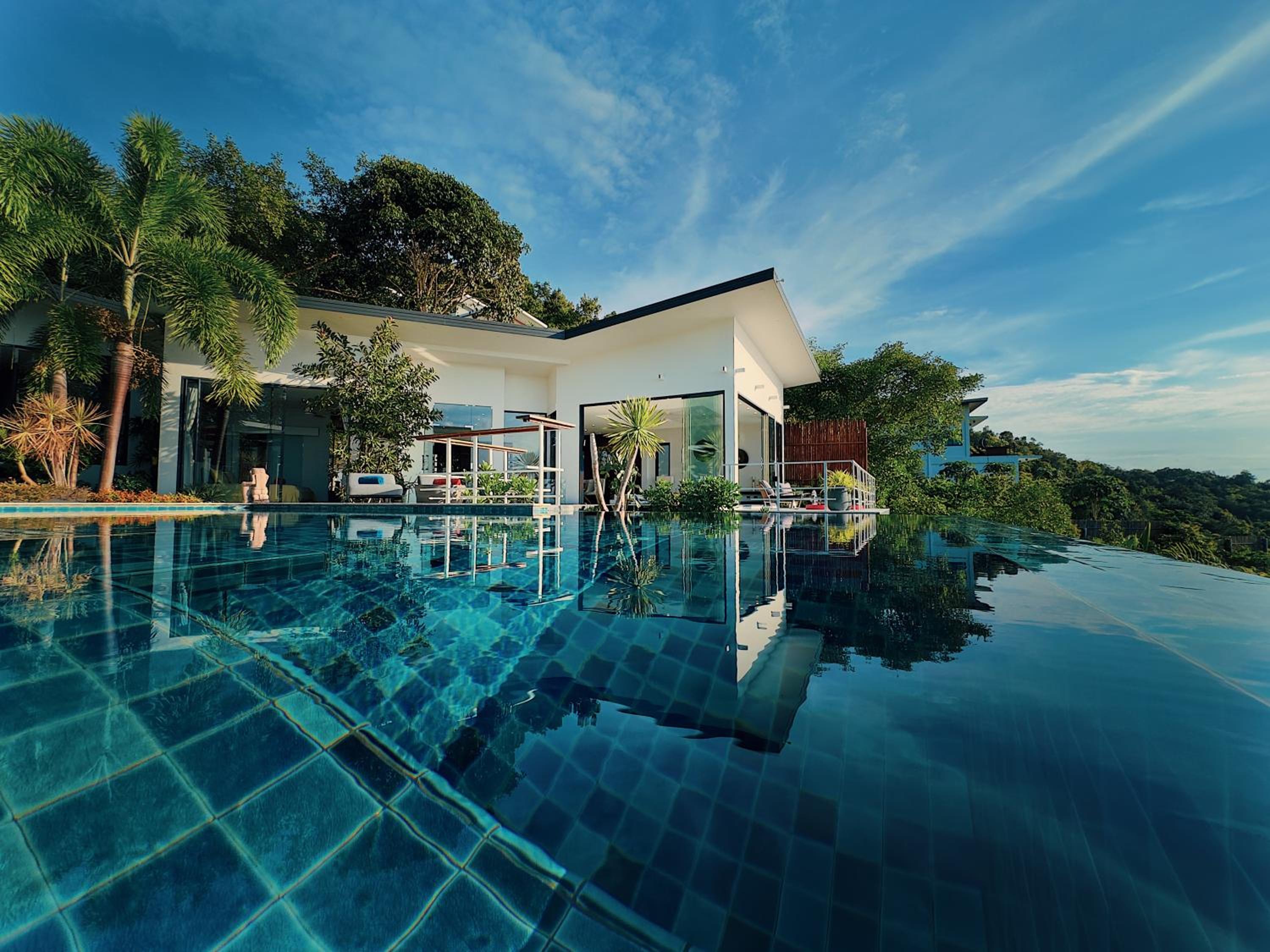 Villa with Sea View photo 3