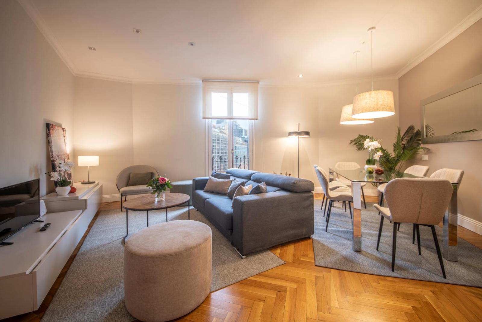 Apartamento con Balcón