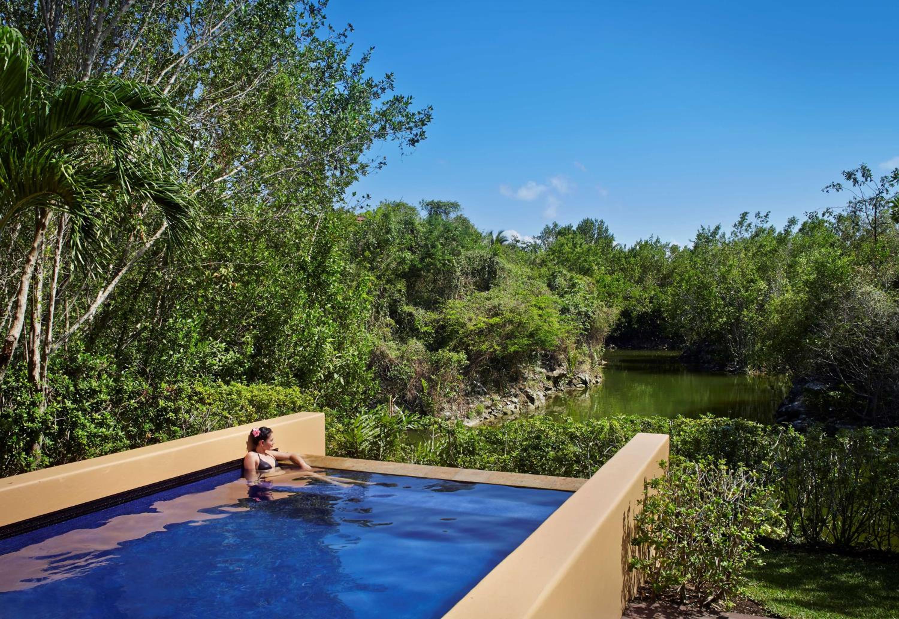 Serenity Pool Villa With Living Room - Photo 6
