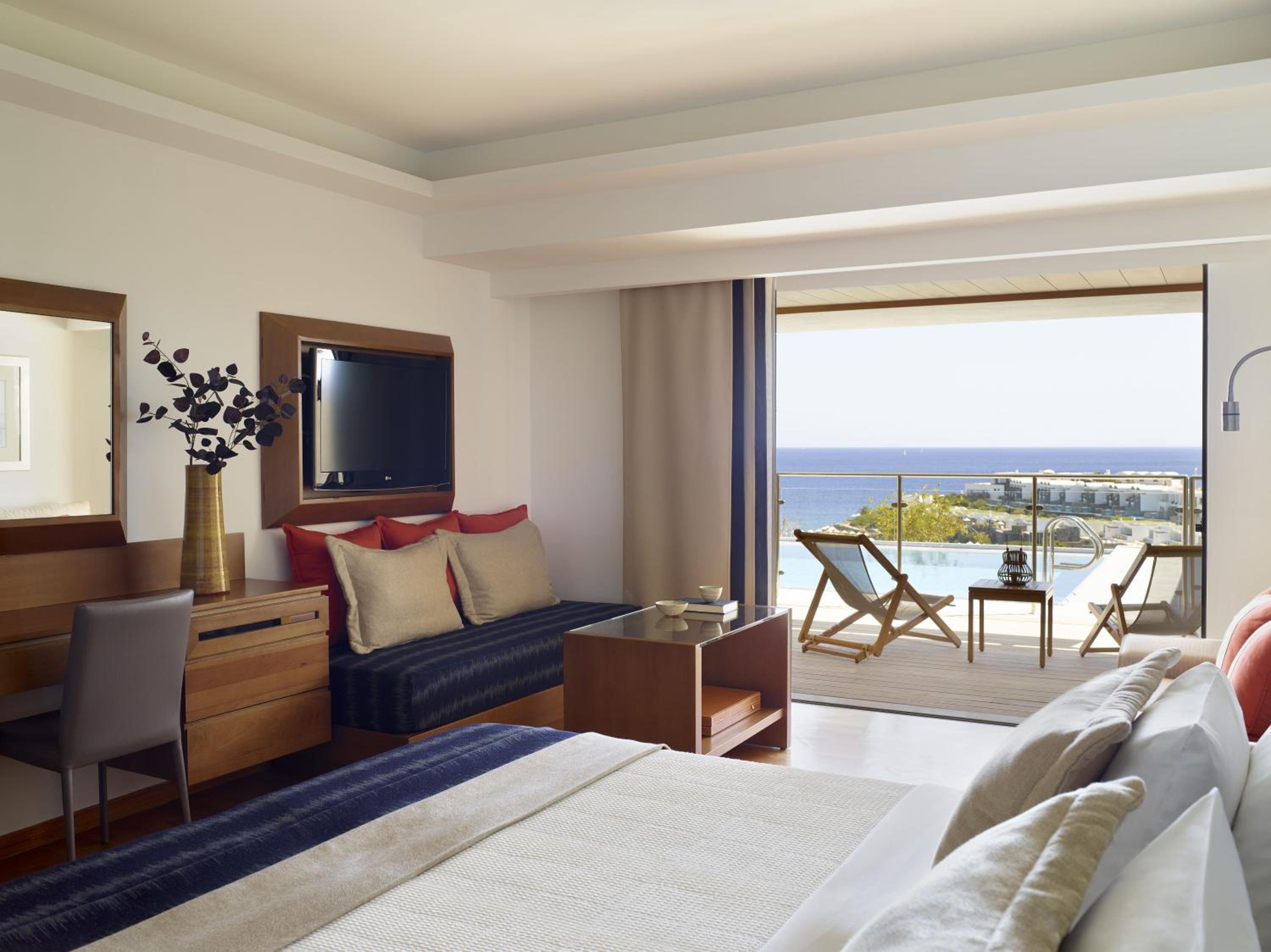 Superior One Bedroom Suite Private Pool