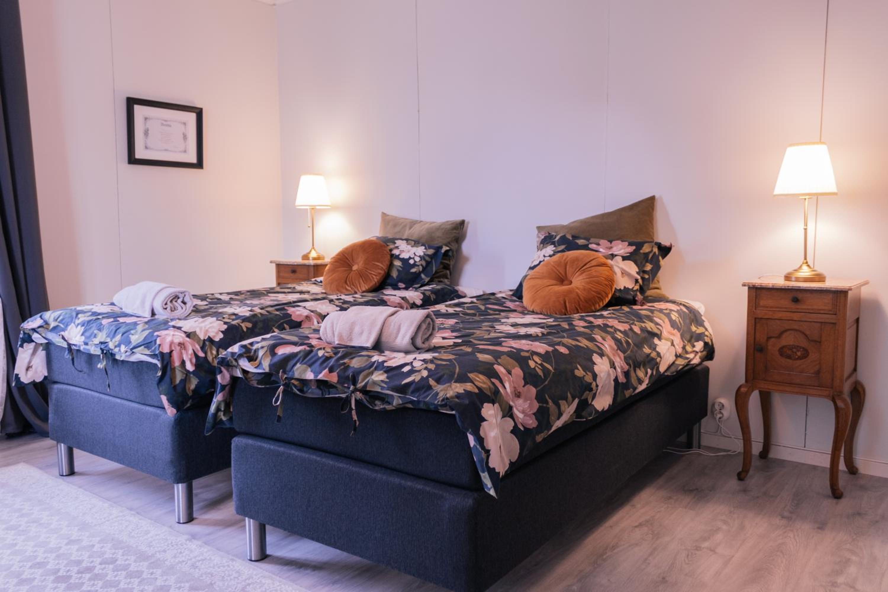 Double or Twin Room with Shared Bathroom