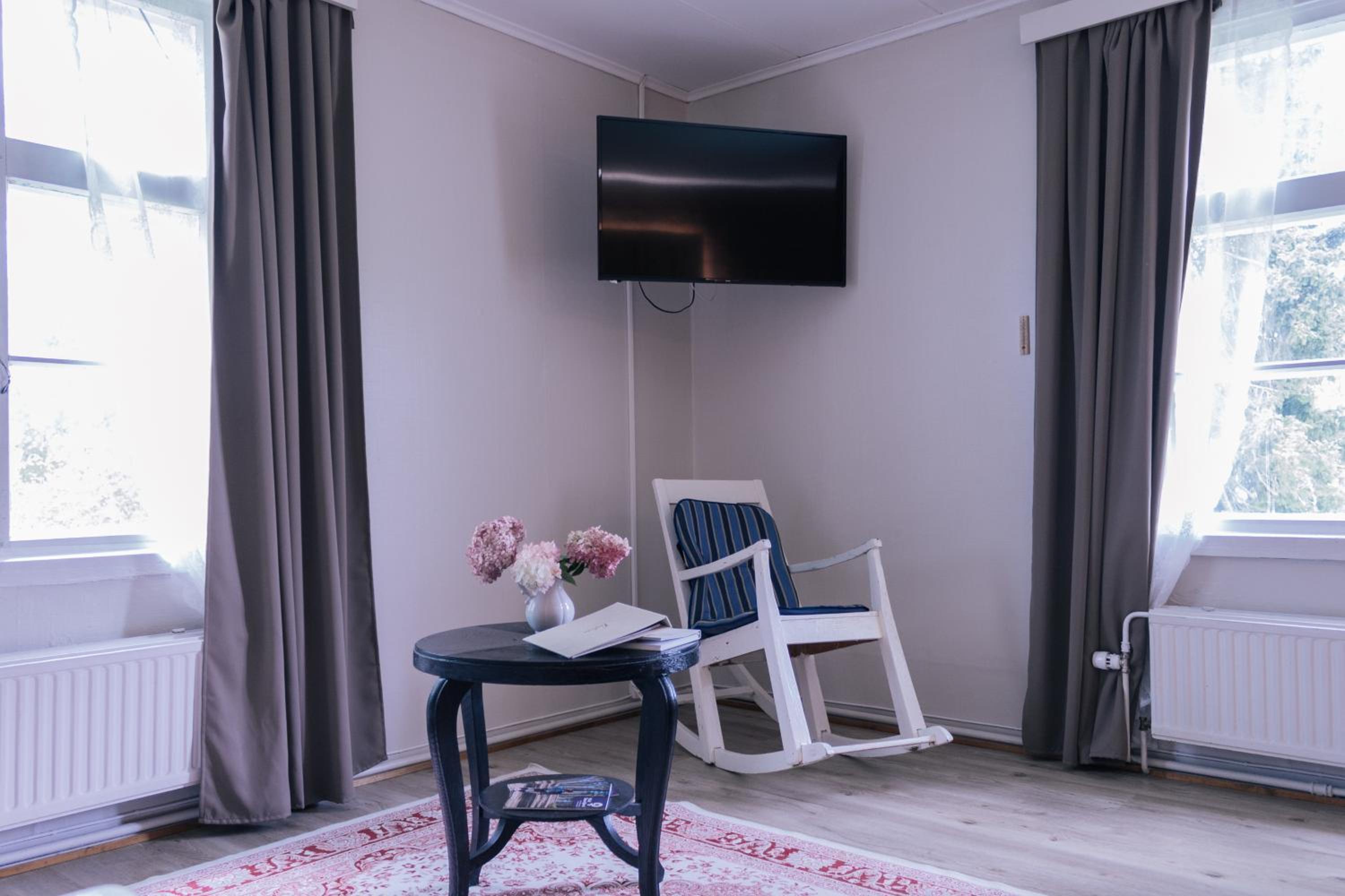 Large Double Or Twin Room - Photo 5