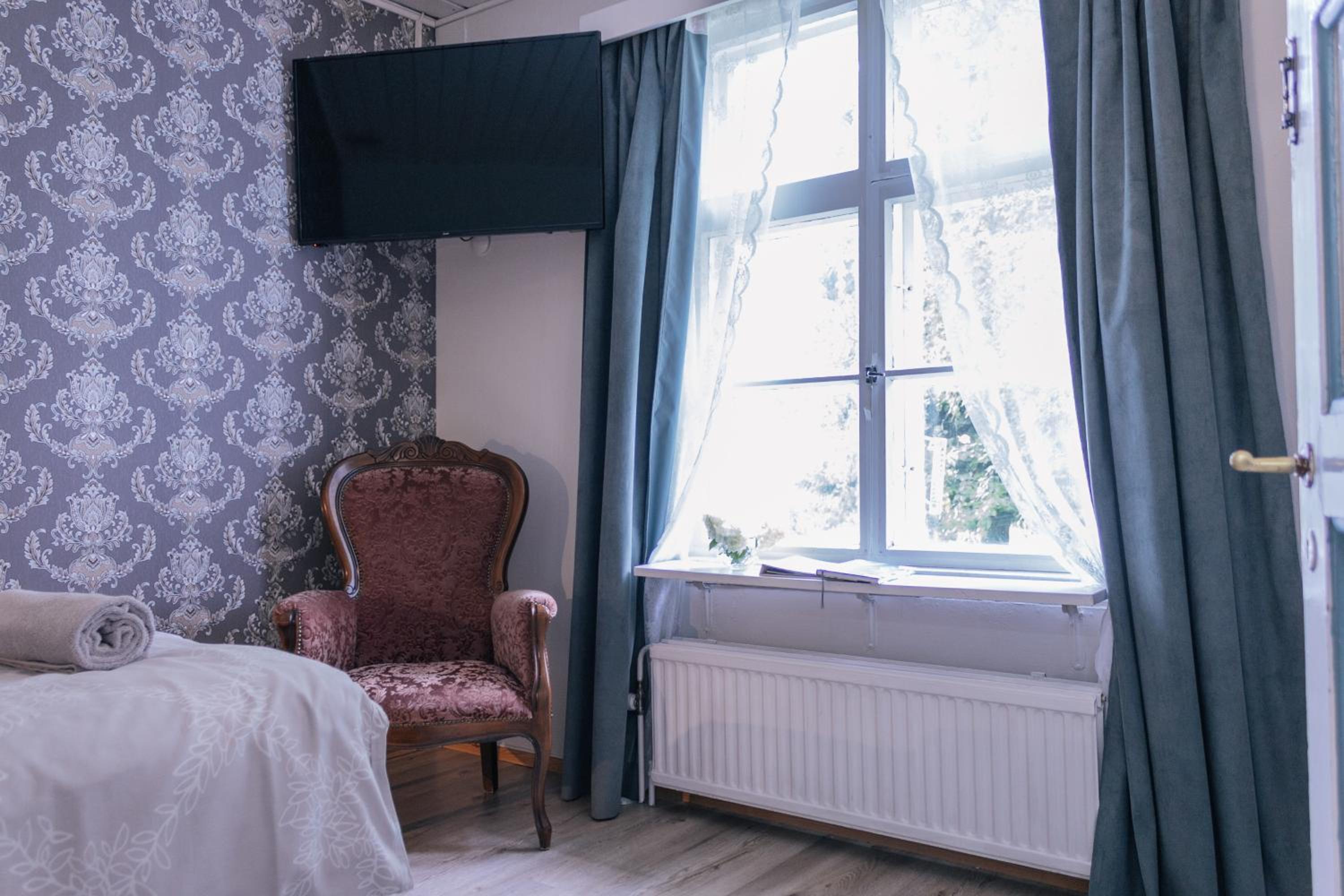 Double or Twin Room photo 3