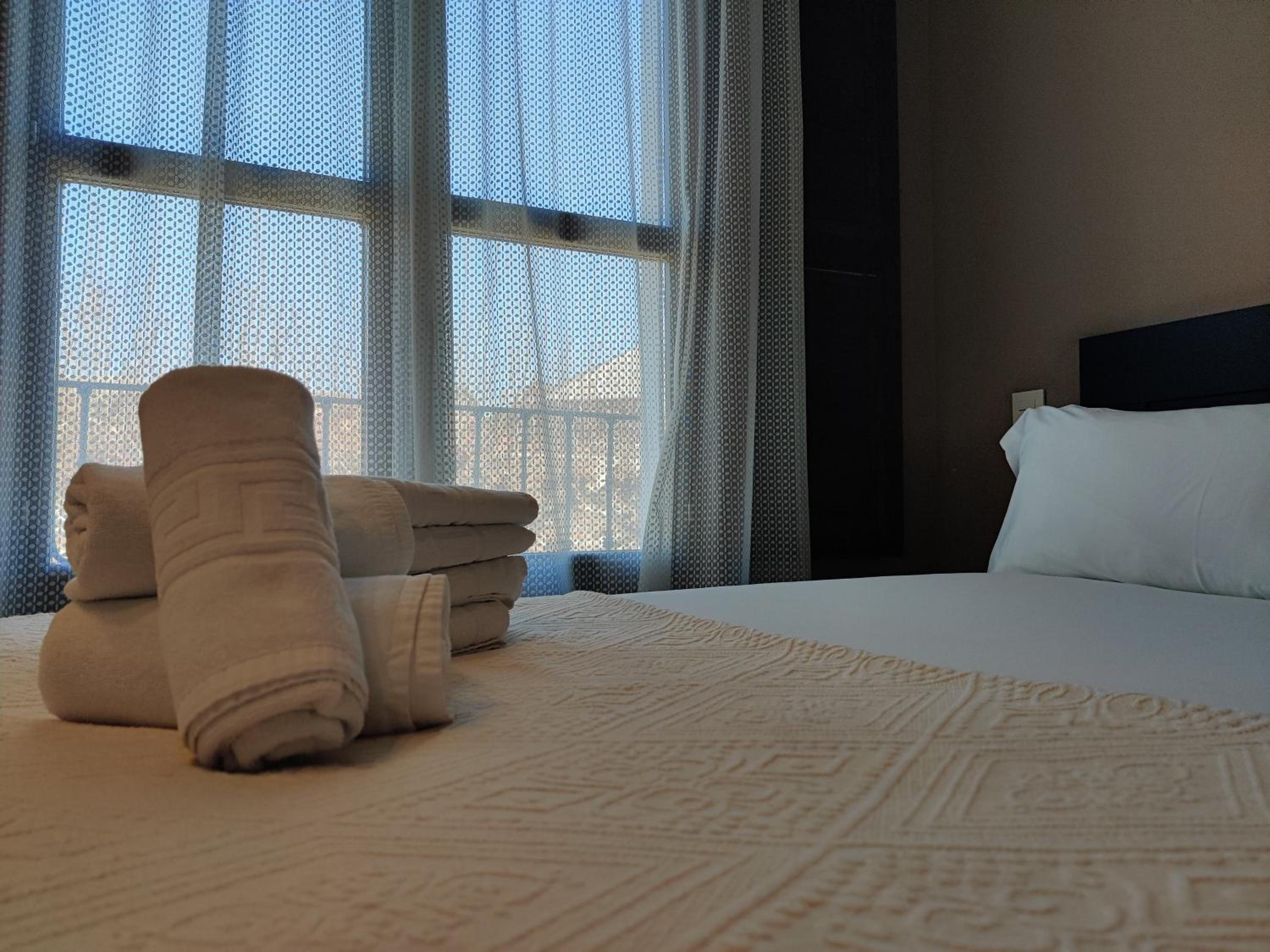 One-Bedroom Apartment - Photo 6