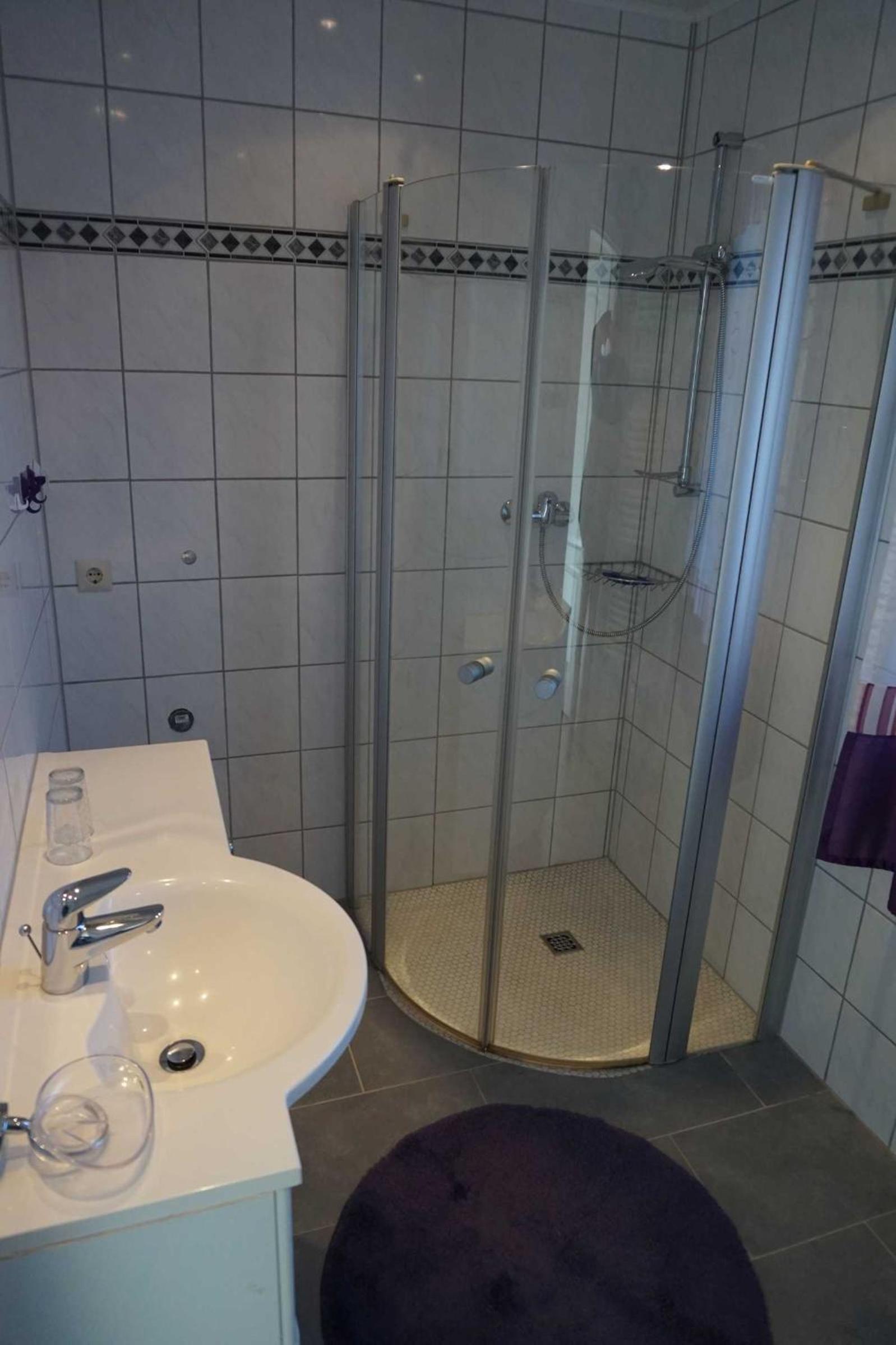 One-Bedroom Apartment with Terrace photo 2