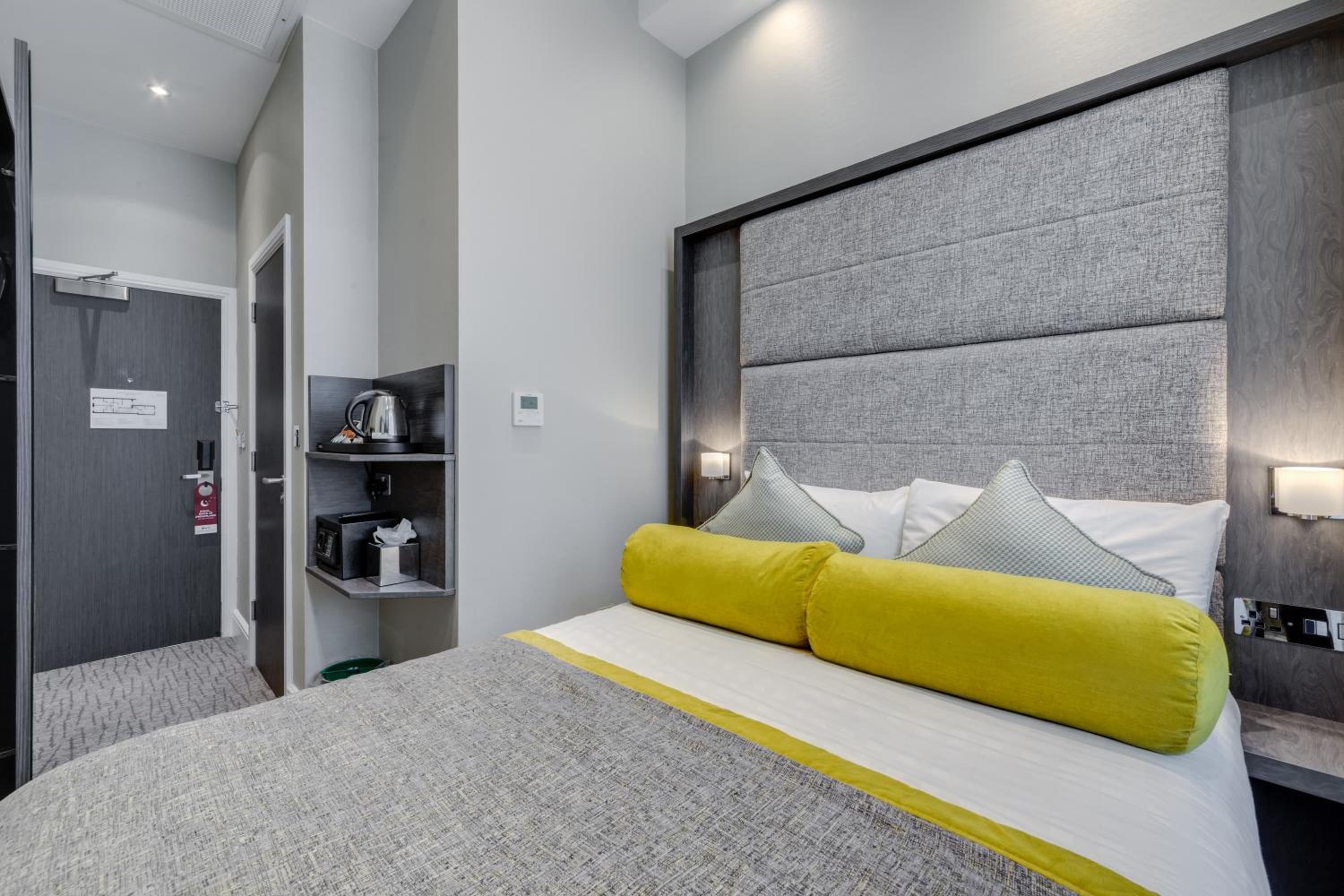 Superior Double Room photo 2