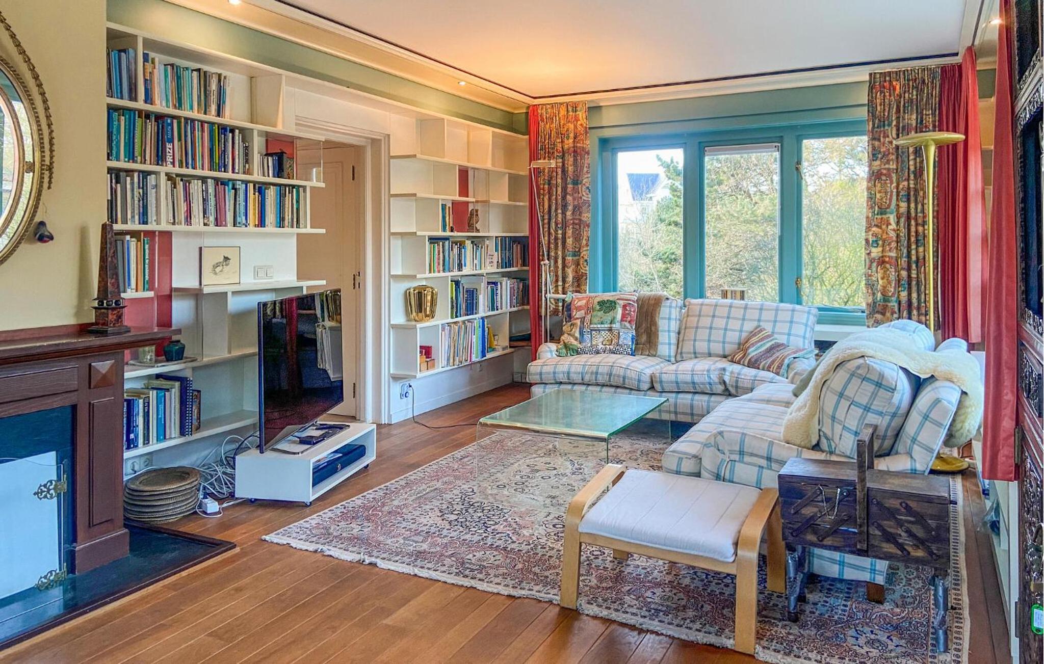 Four-Bedroom Holiday Home photo 1