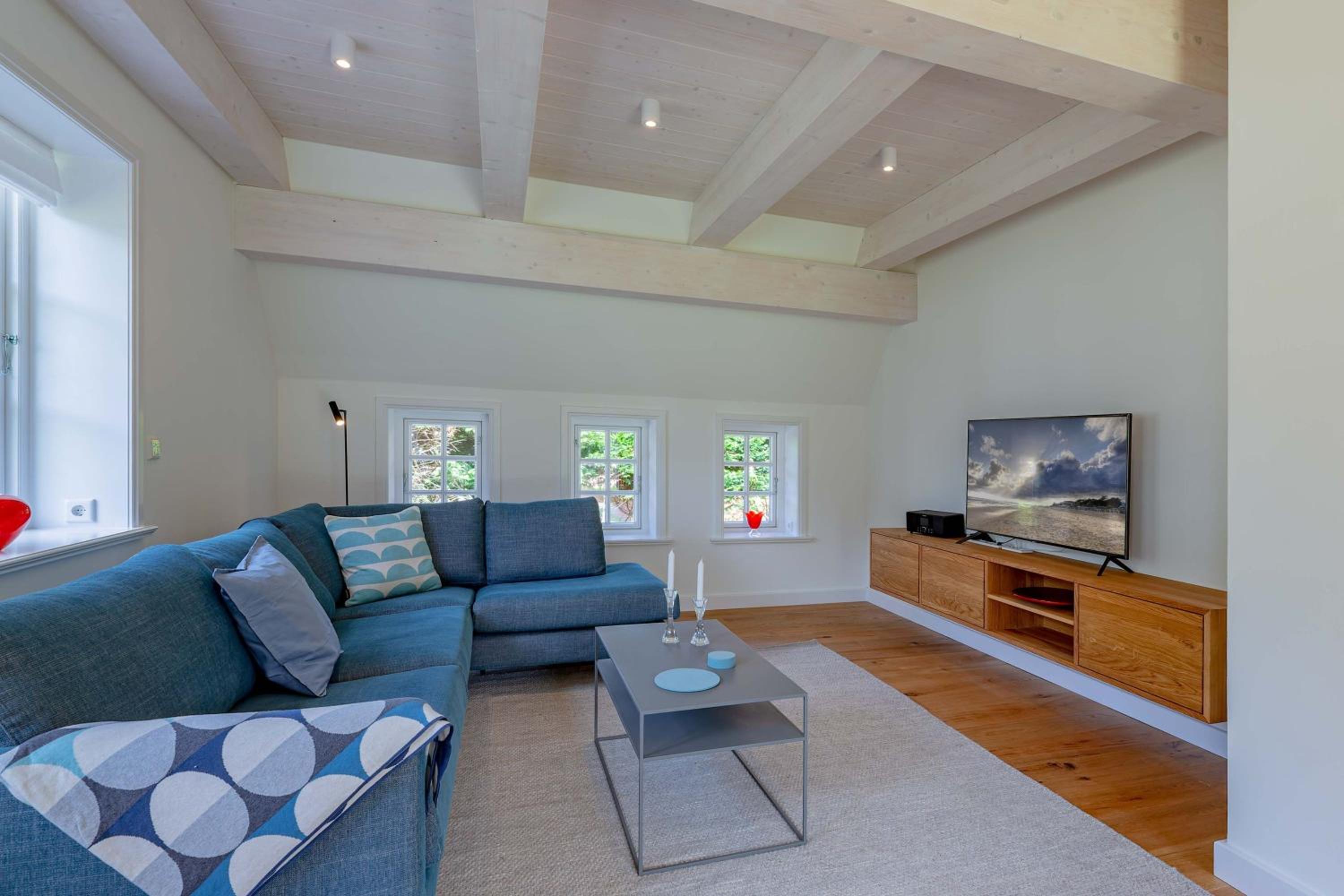 Three-Bedroom House photo 1