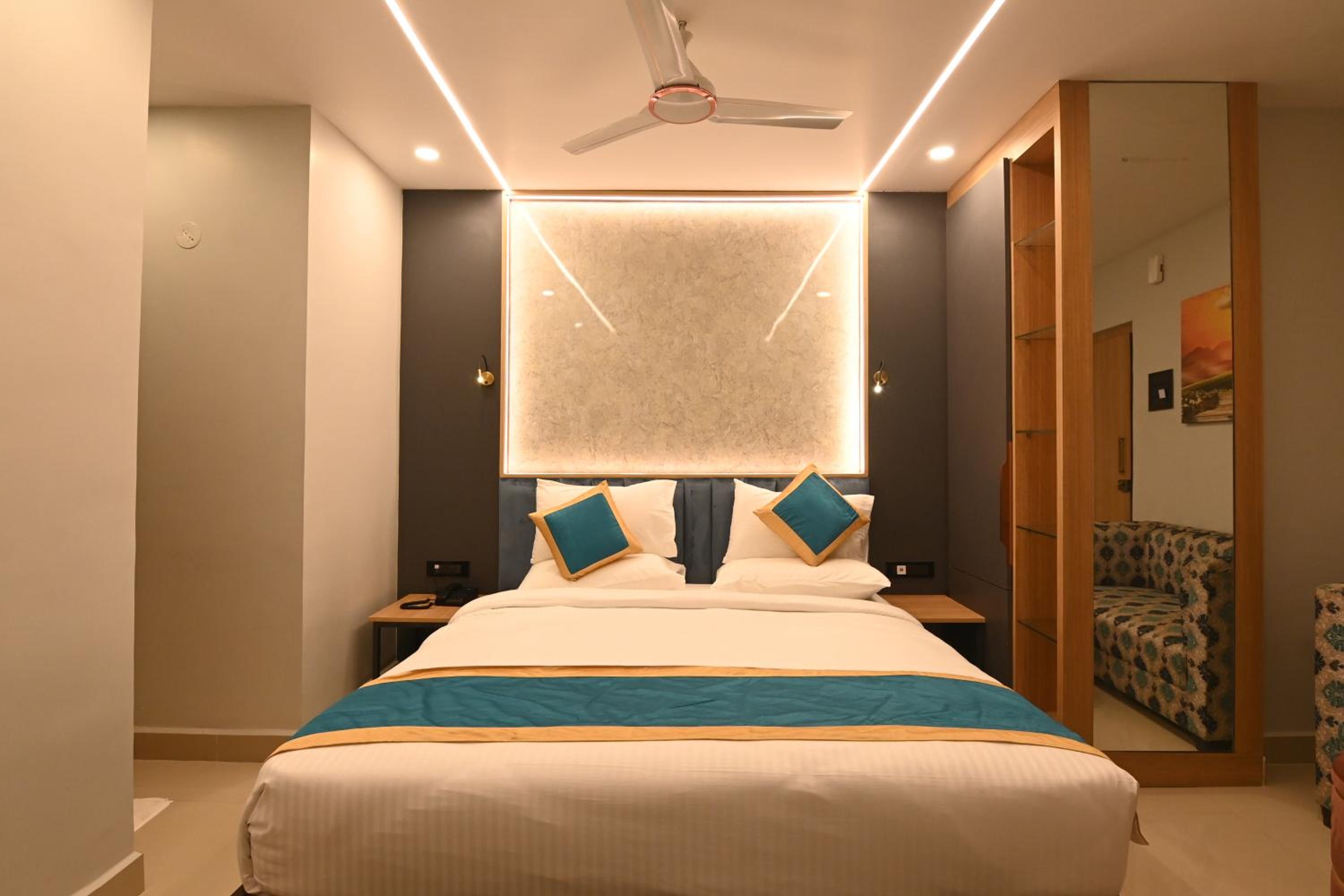 Deluxe Double Room photo 3