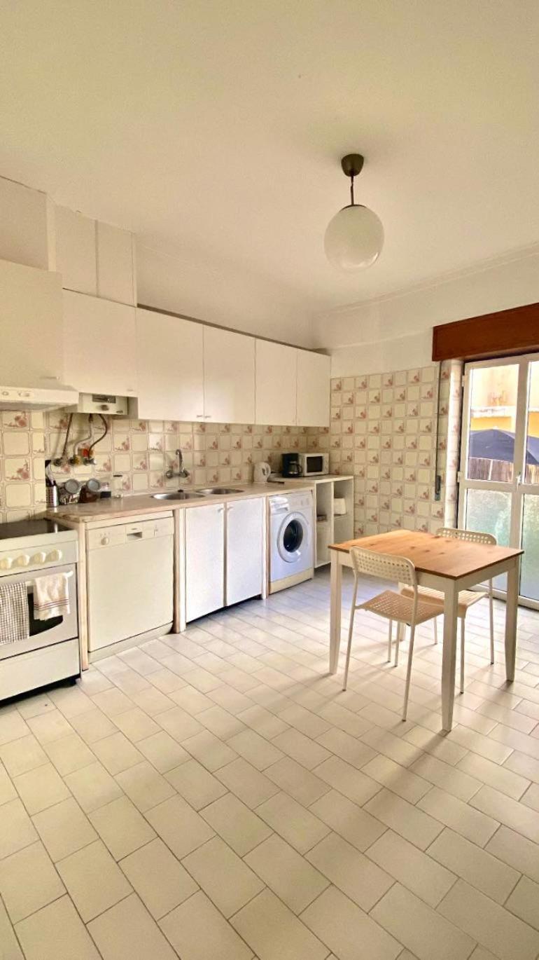 One-Bedroom Apartment - Photo 3
