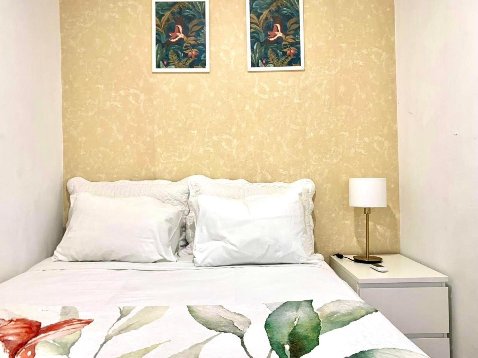 Three-Bedroom Apartment - Photo 10
