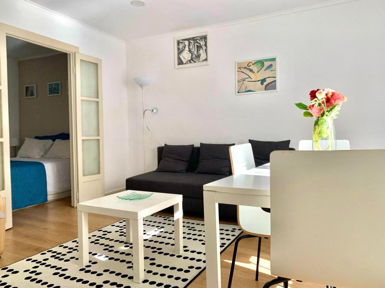 Three-Bedroom Apartment - Photo 29