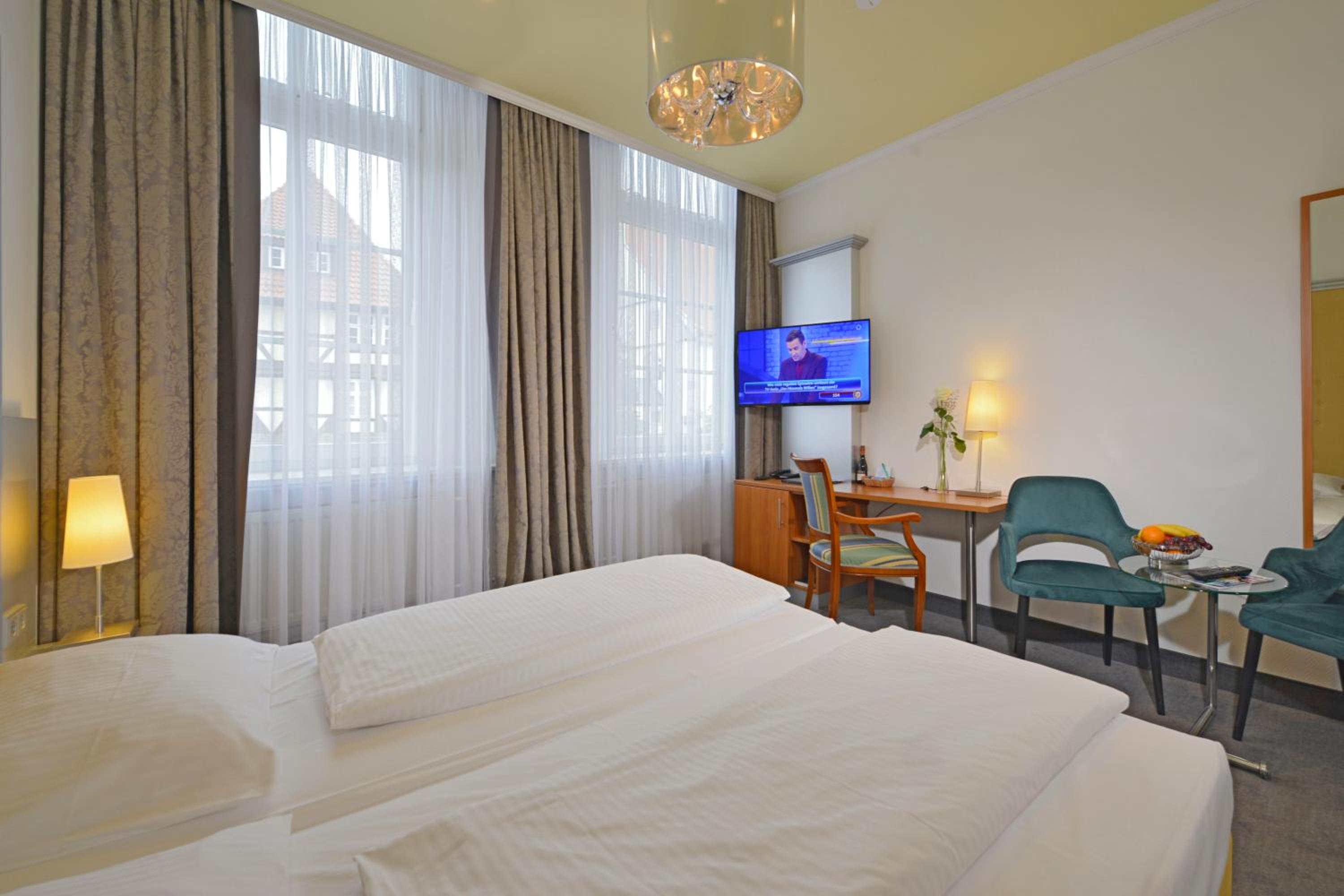 Standard Double Room - Photo 6