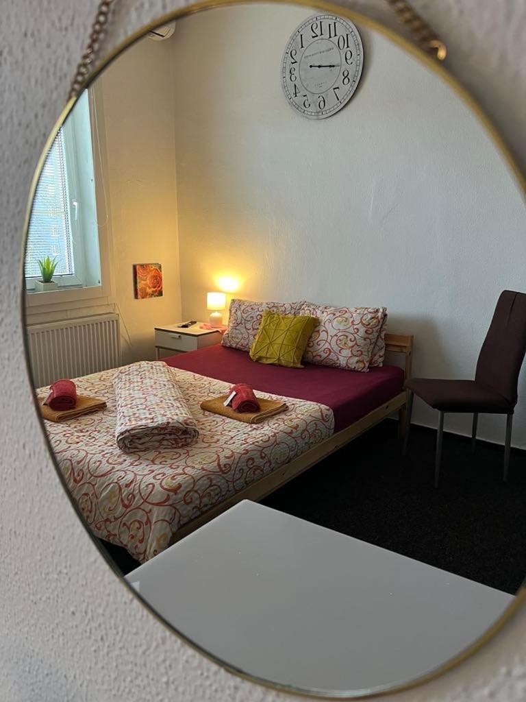 Small Double Room - Photo 9