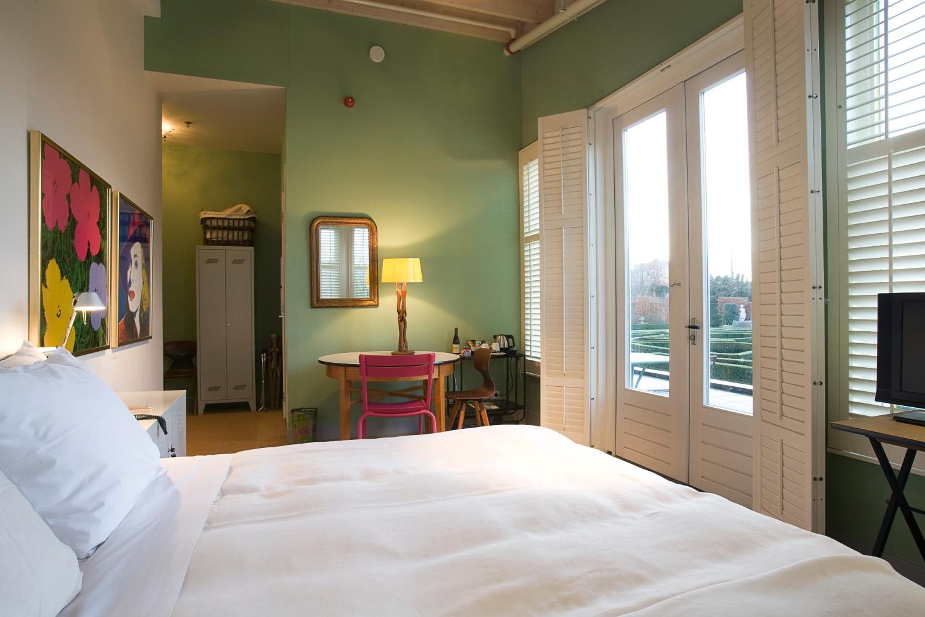 Large Double Room with Terrace - Photo 1