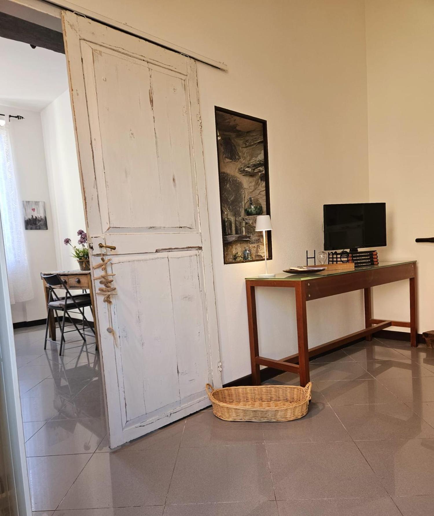 Apartment With Garden View photo 2