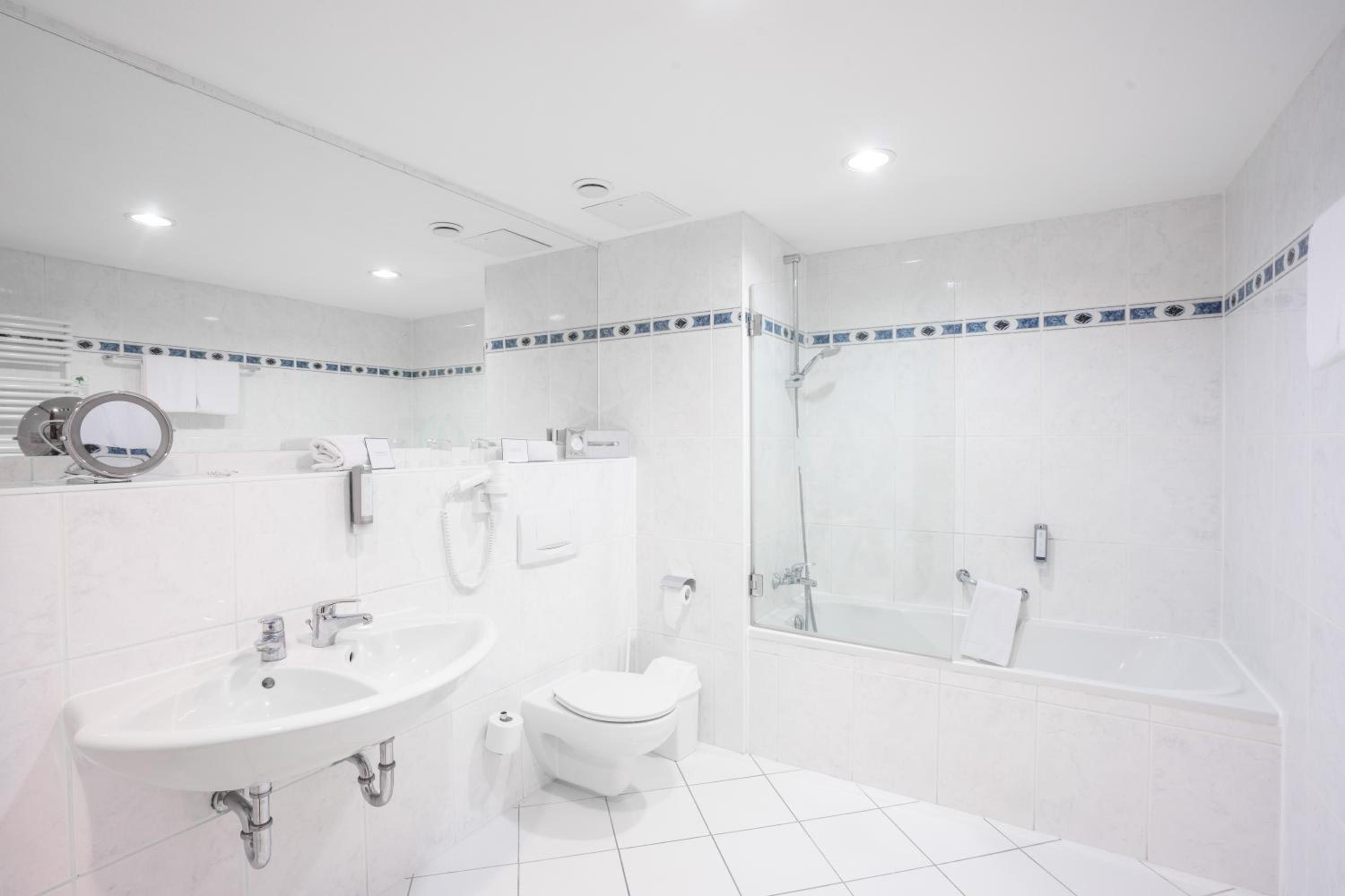 Suite with Sea View - Photo 4