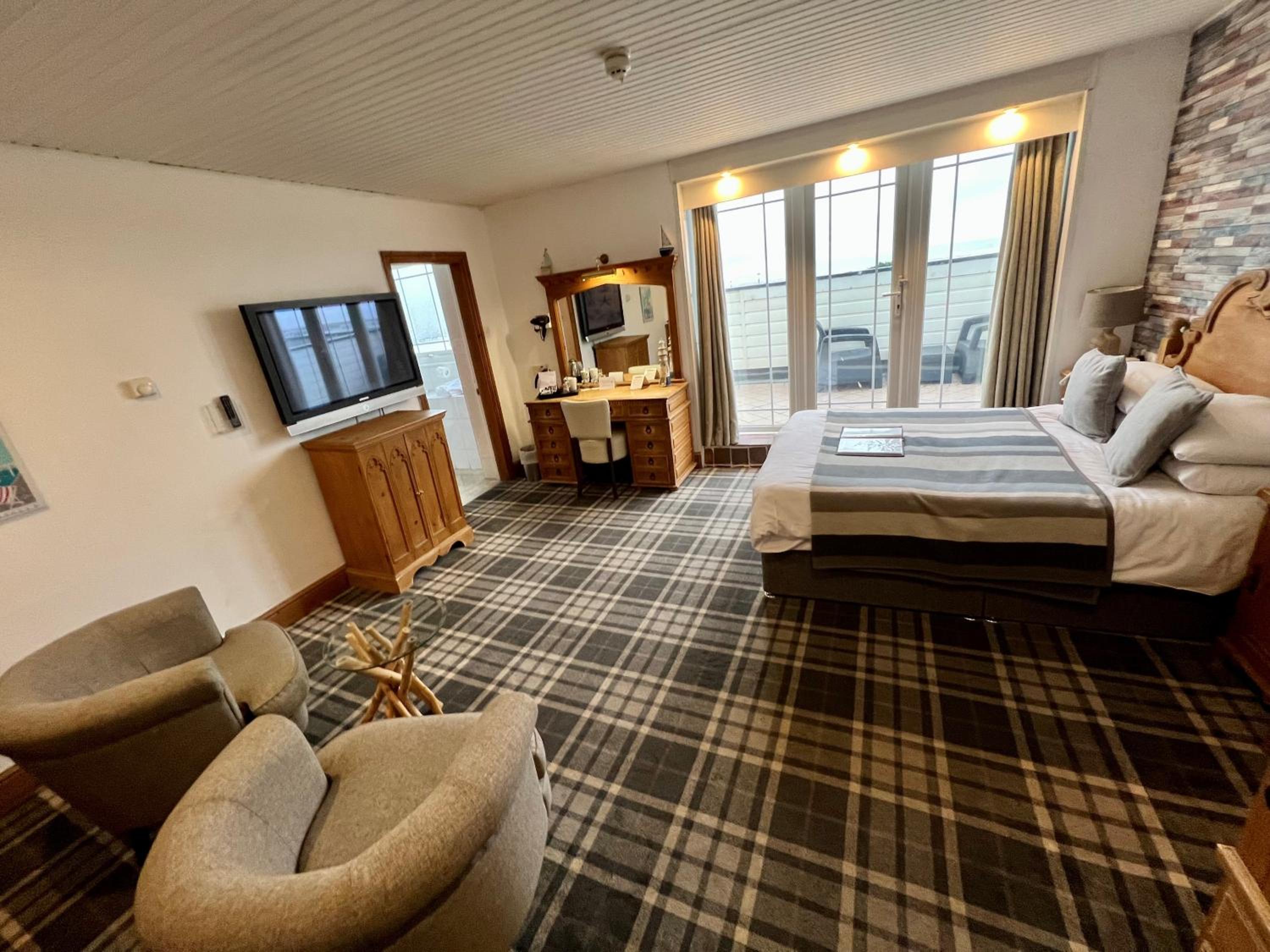 Double Room with Sea View - Photo 5