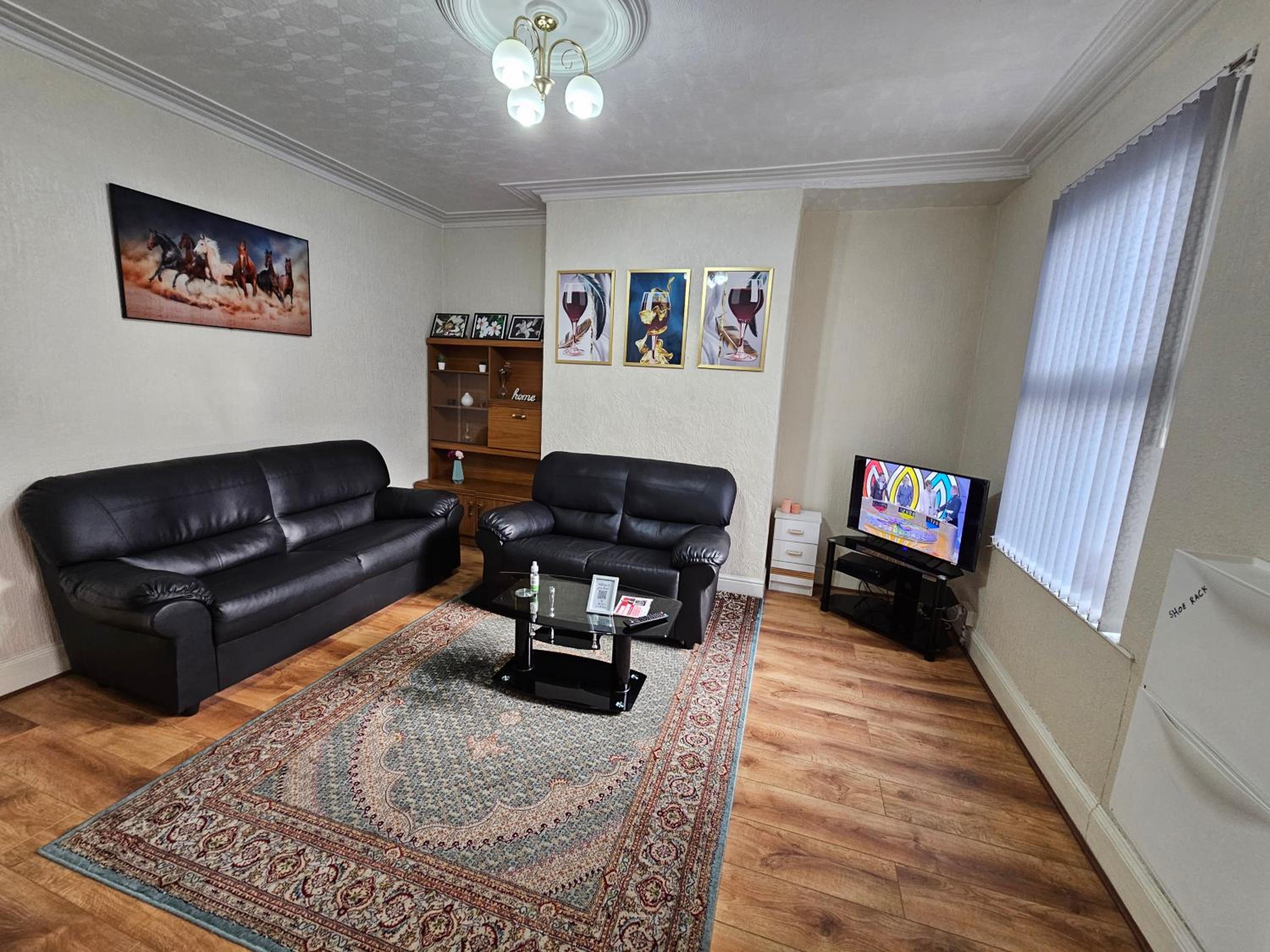 Two-Bedroom House - Photo 1