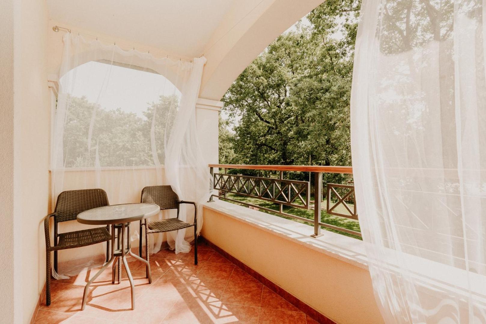 Double or Twin Room with View photo 3