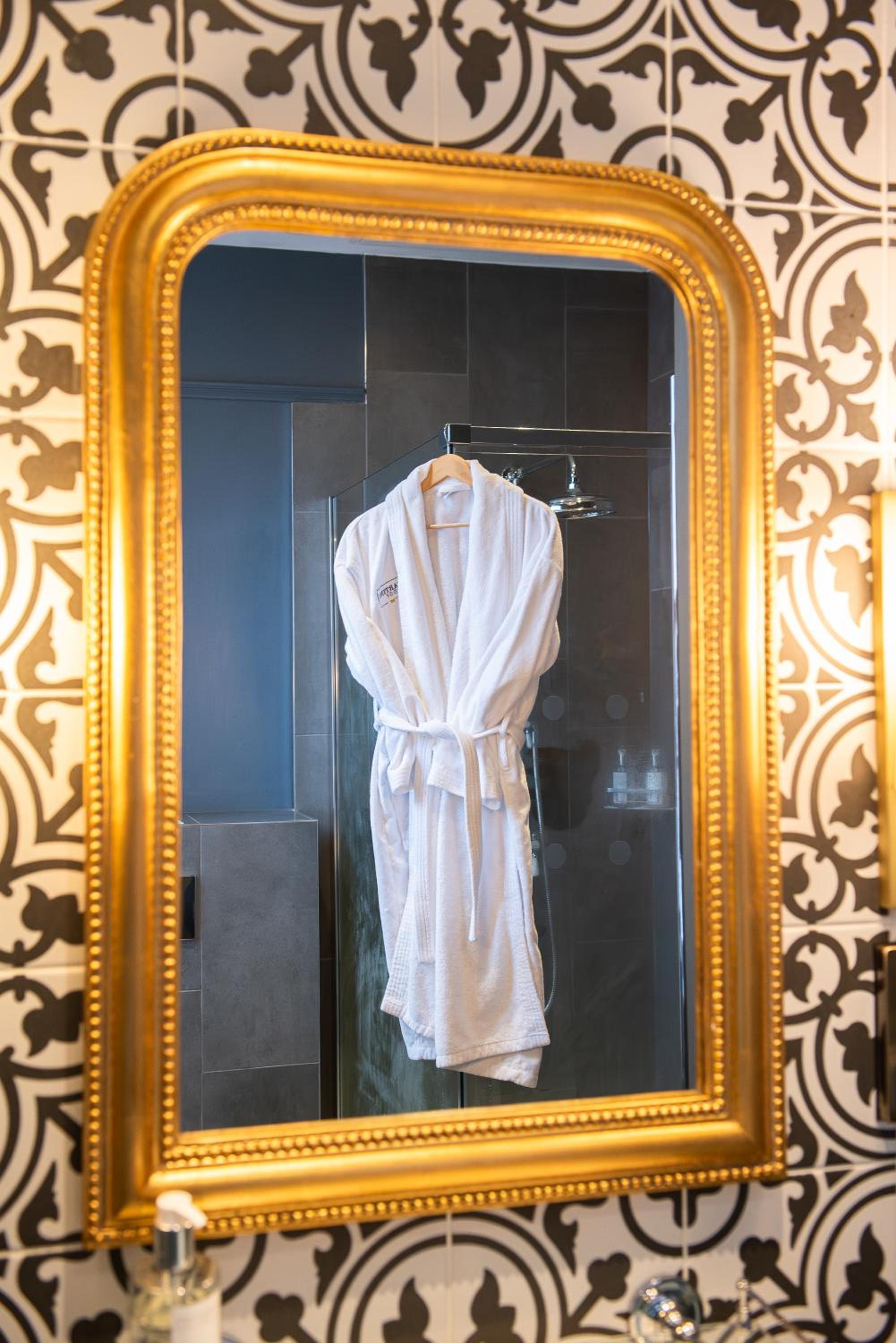 Junior Suite - Photo 18
