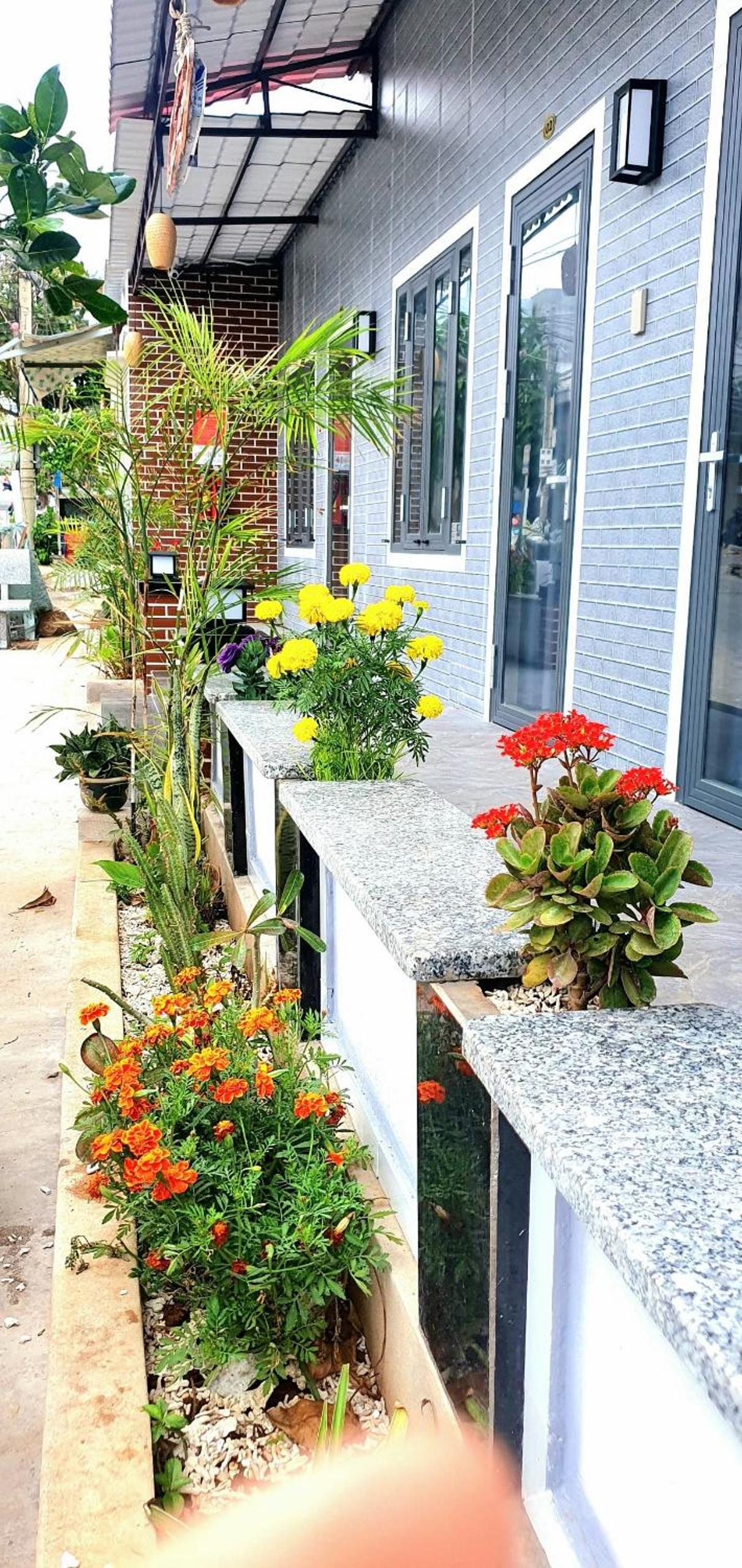 Three-Bedroom Apartment photo 2