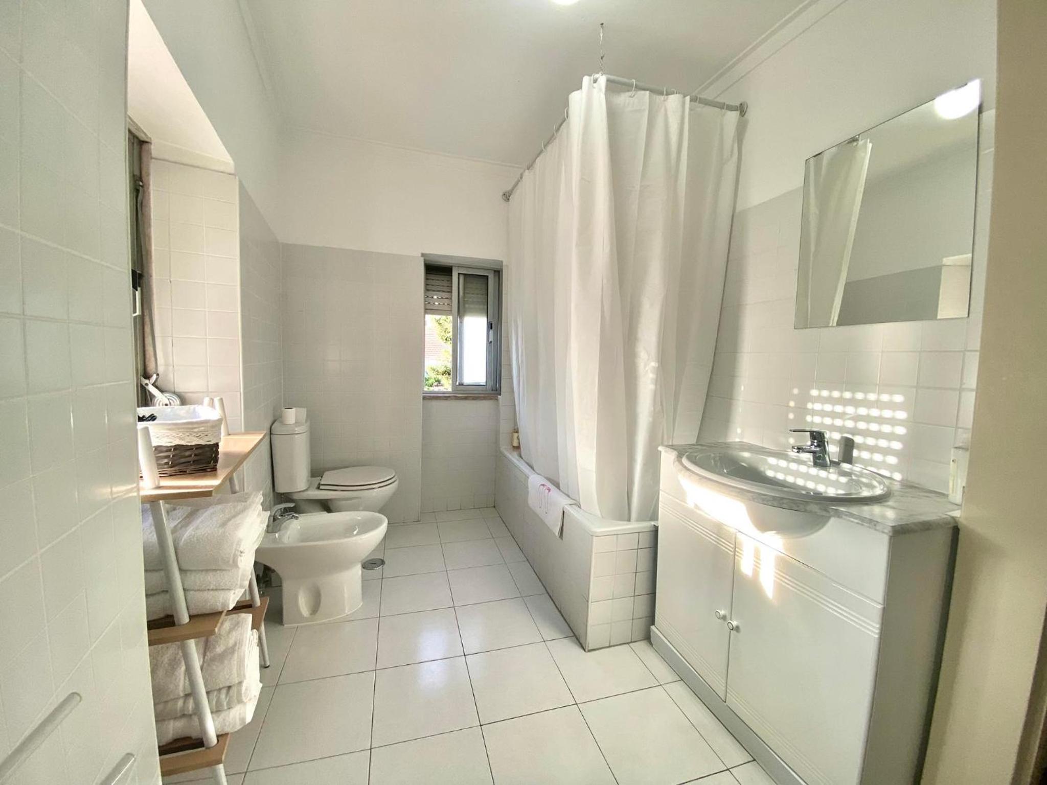 Three-Bedroom Apartment - Photo 2