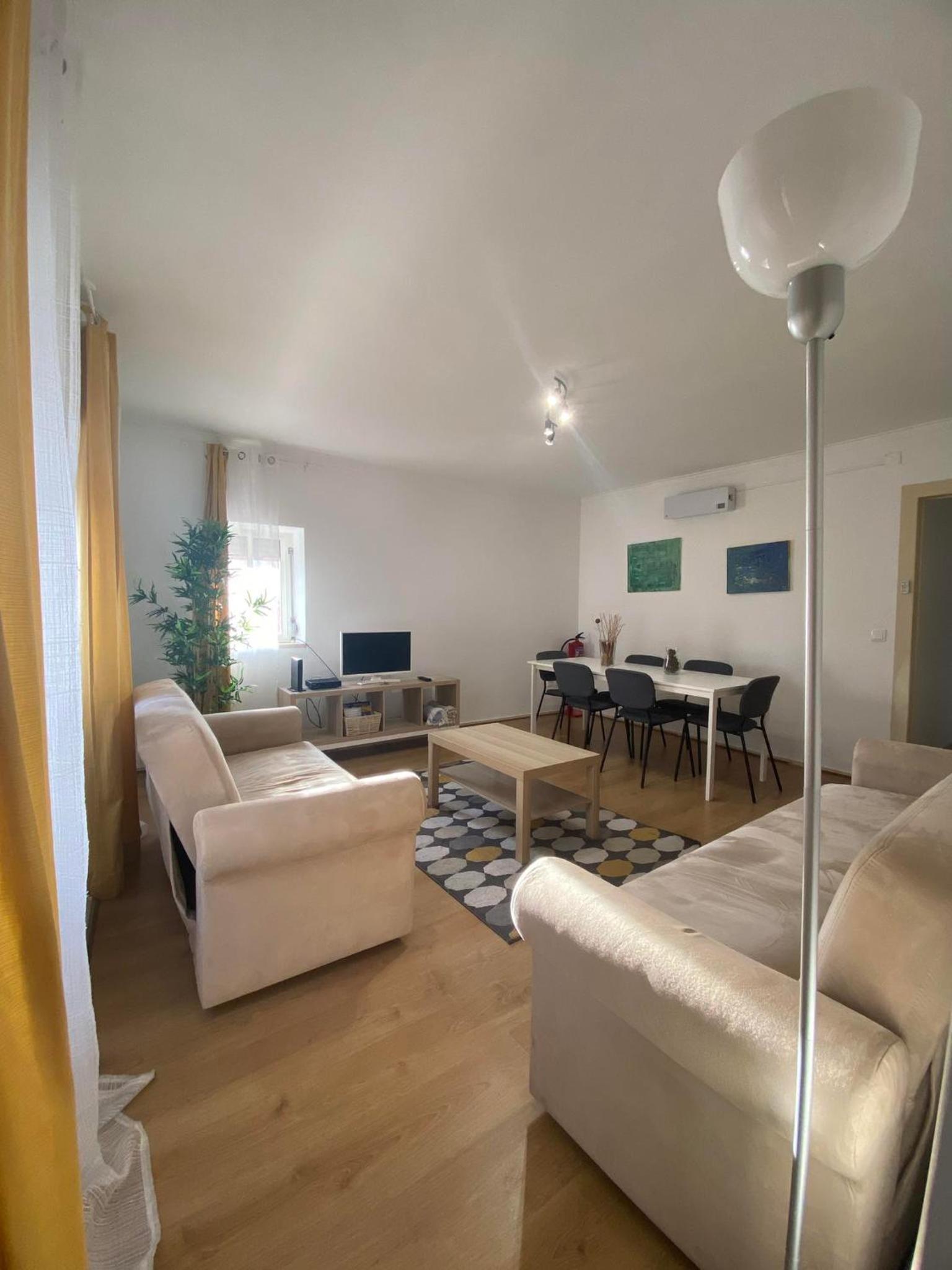 Three-Bedroom Apartment - Photo 3