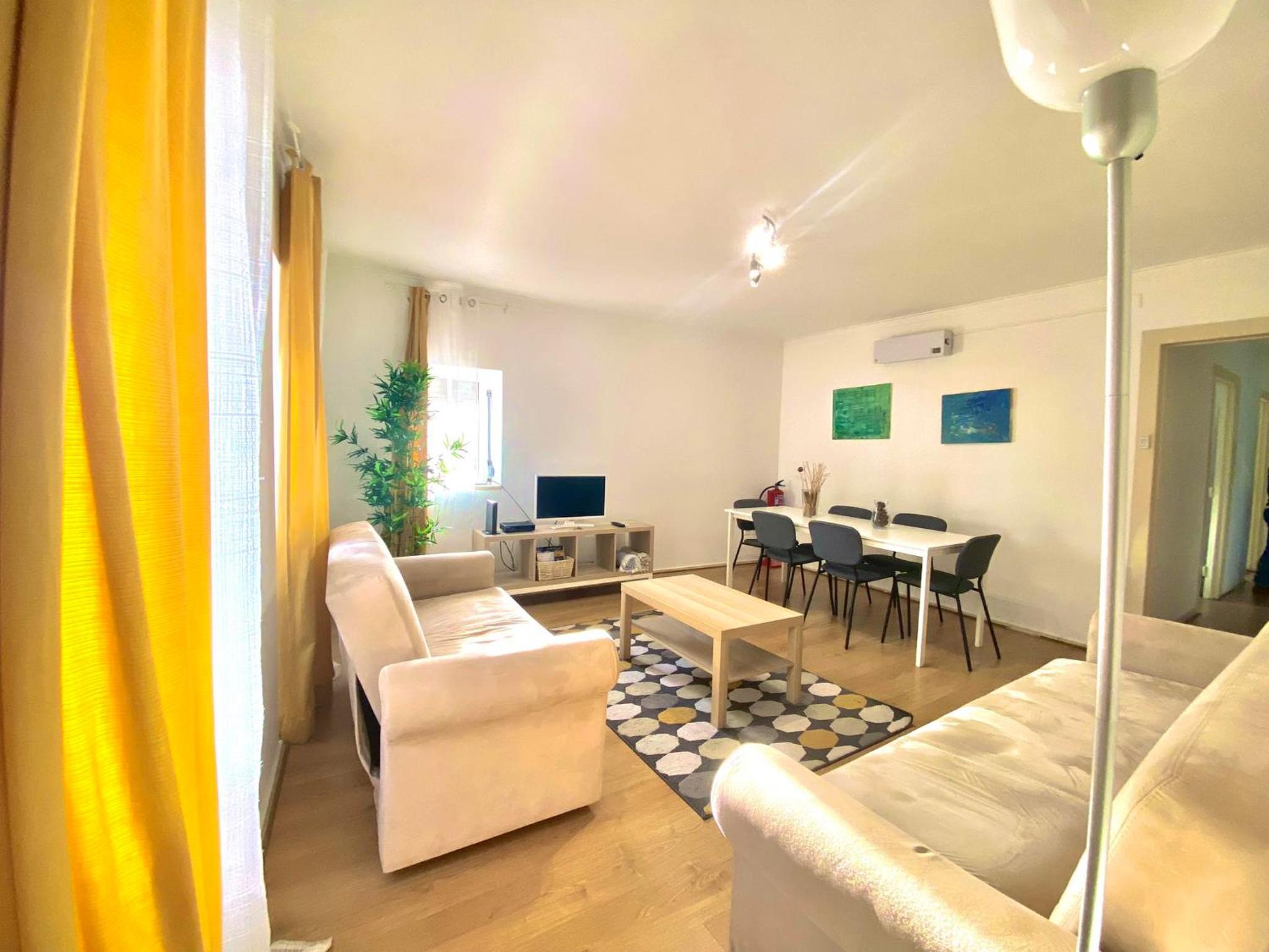Three-Bedroom Apartment - Photo 8