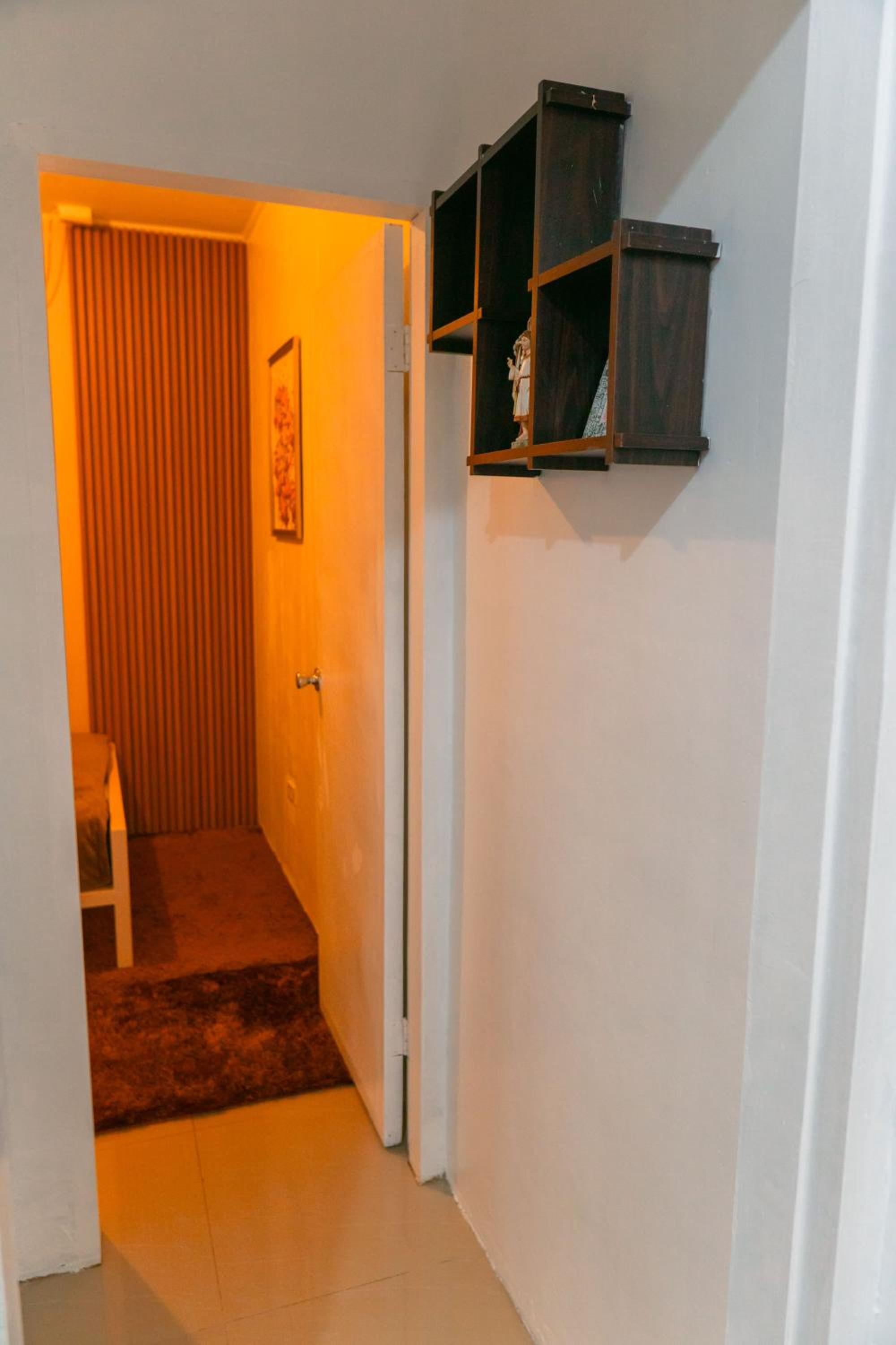 One-Bedroom Apartment - Photo 5