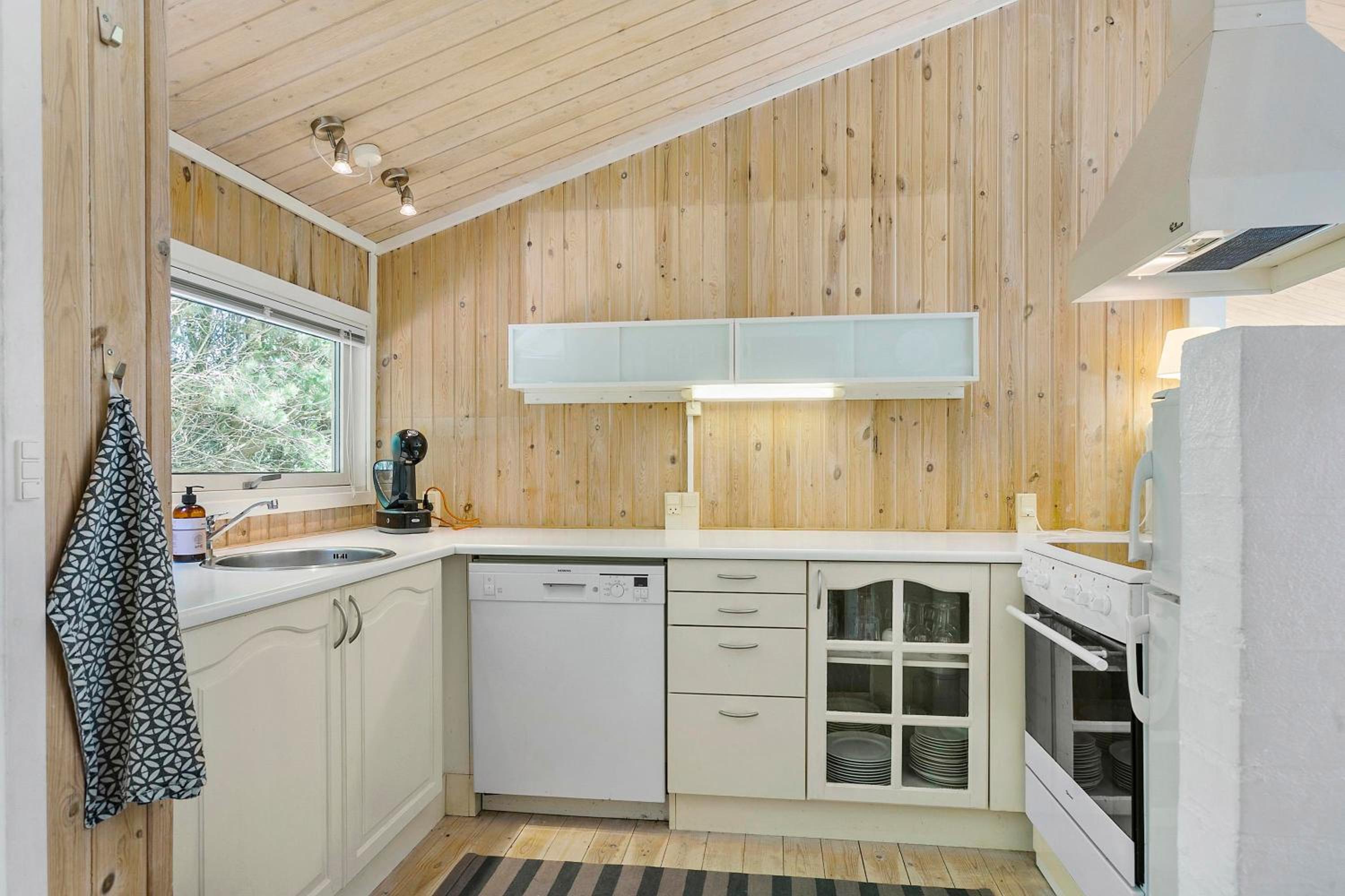 Three-Bedroom Vacation Home  photo 2