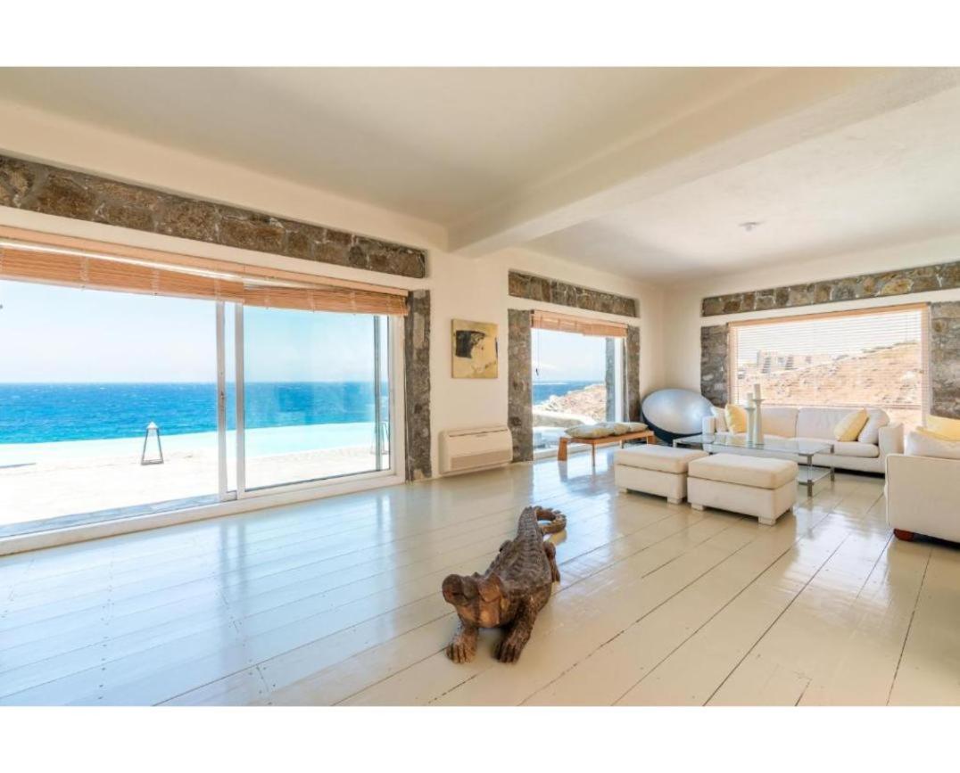 Villa with Sea View photo 2