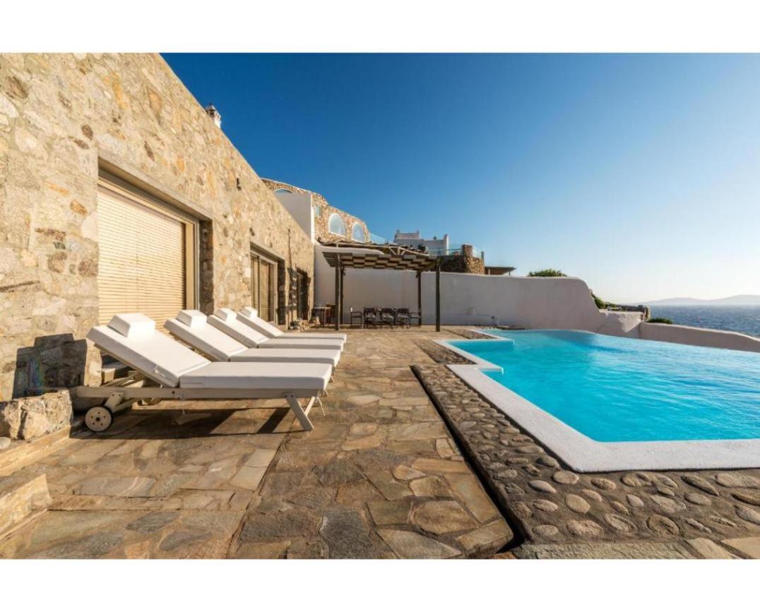 Villa with Sea View photo 3