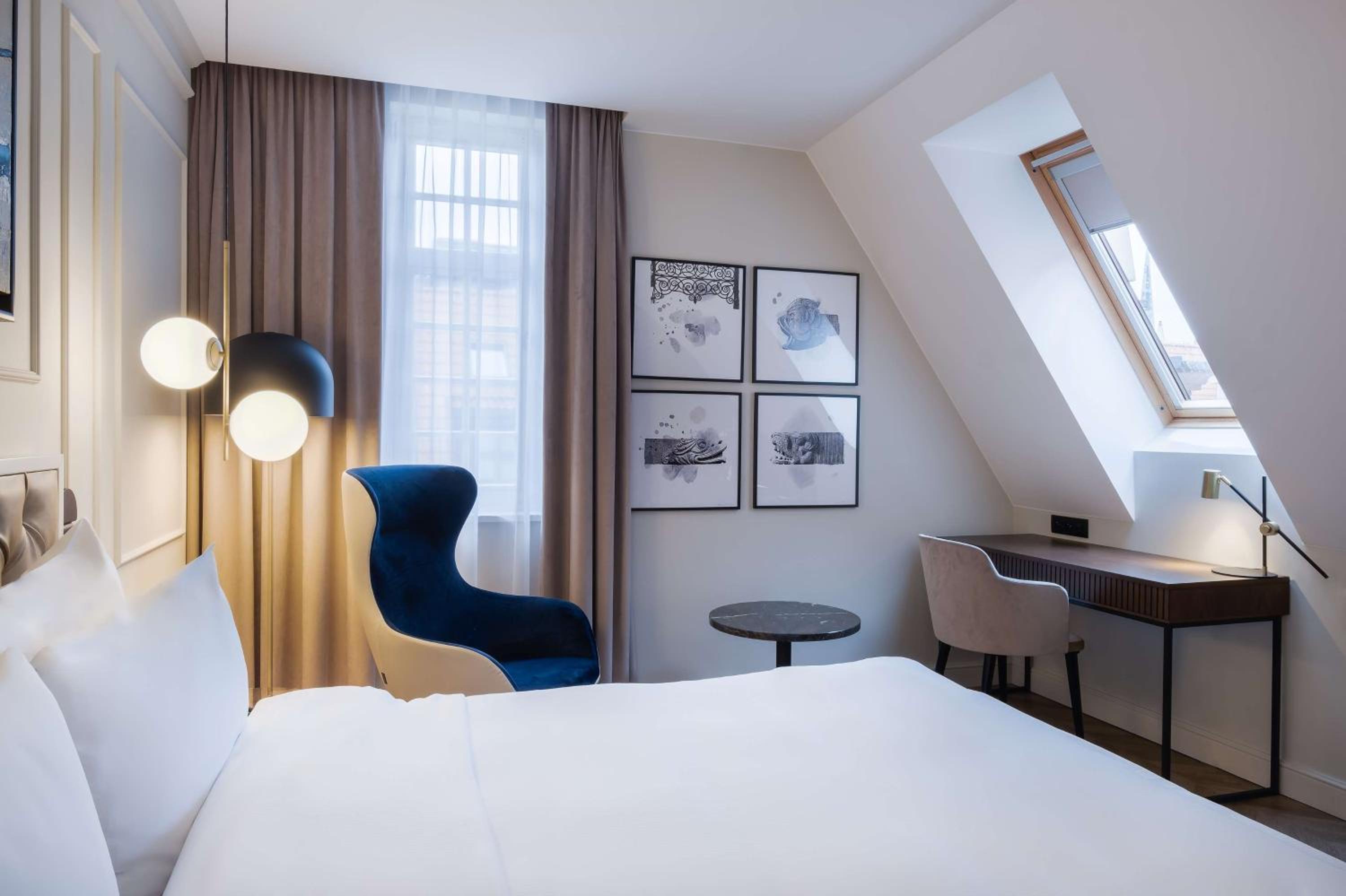 Executive Room - Photo 4