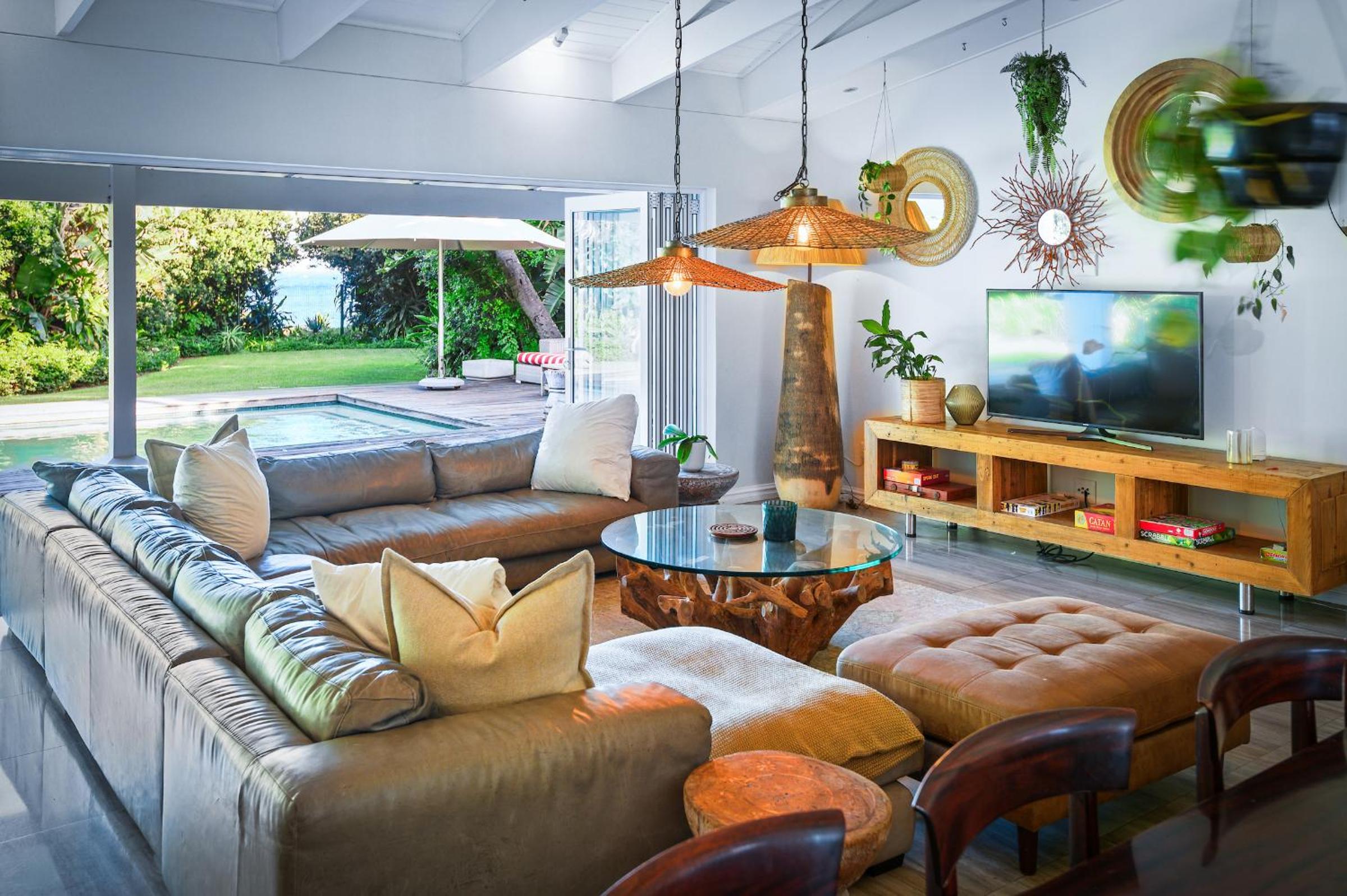 Villa photo 1