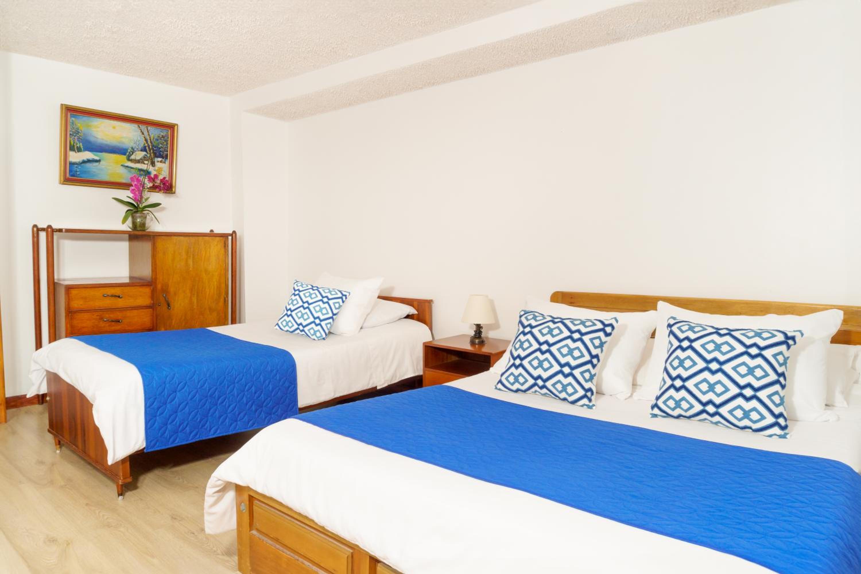 Basic Triple Room photo 1