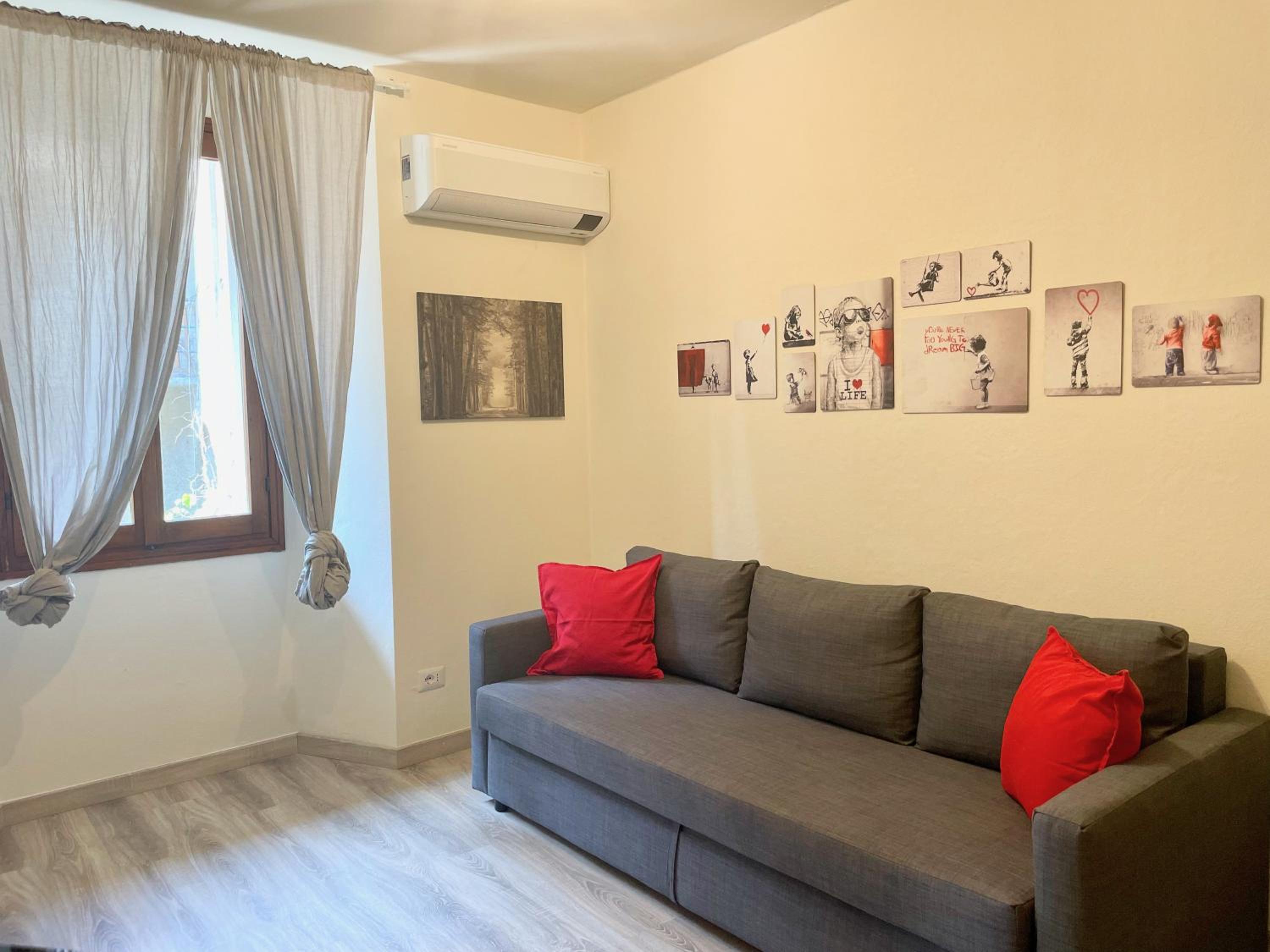 One-Bedroom Apartment