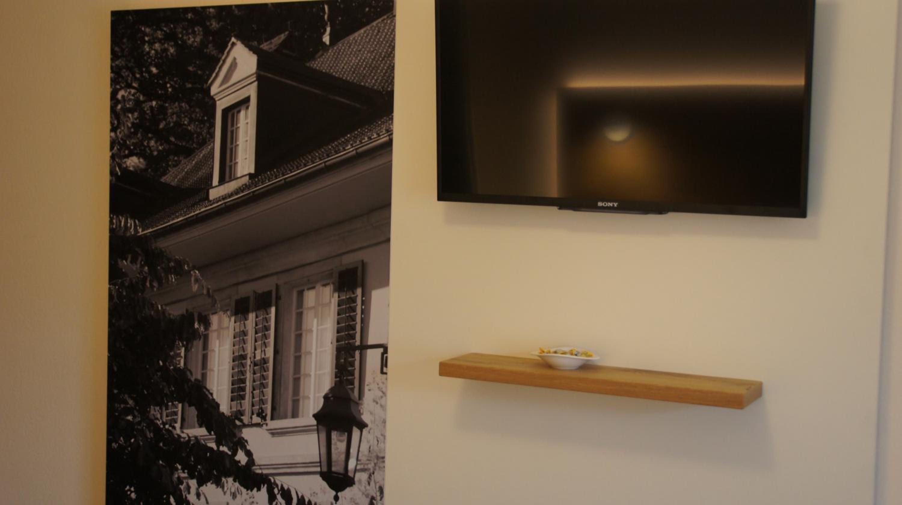 Standard Queen Room - Photo 3