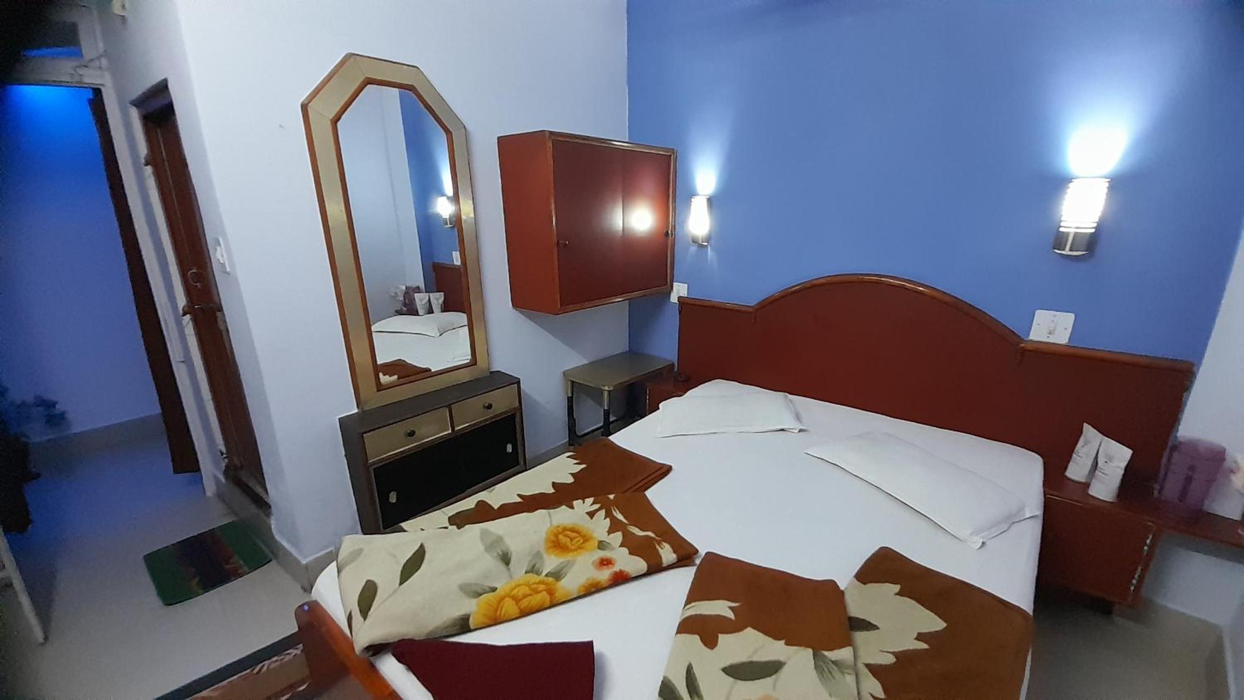 Deluxe Double Room With Balcony photo 3