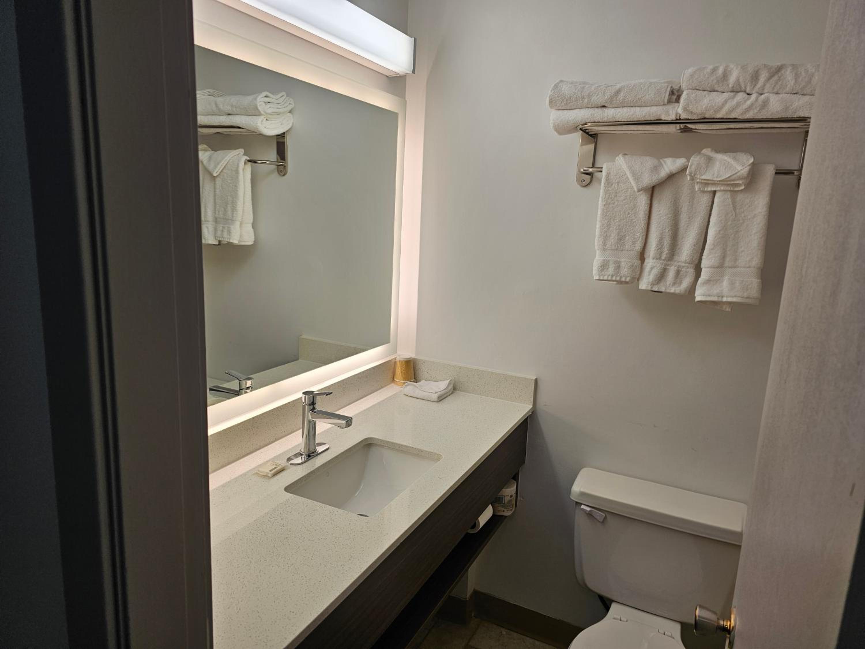 Double Room -  External Access Building/Non-Smoking - Photo 3