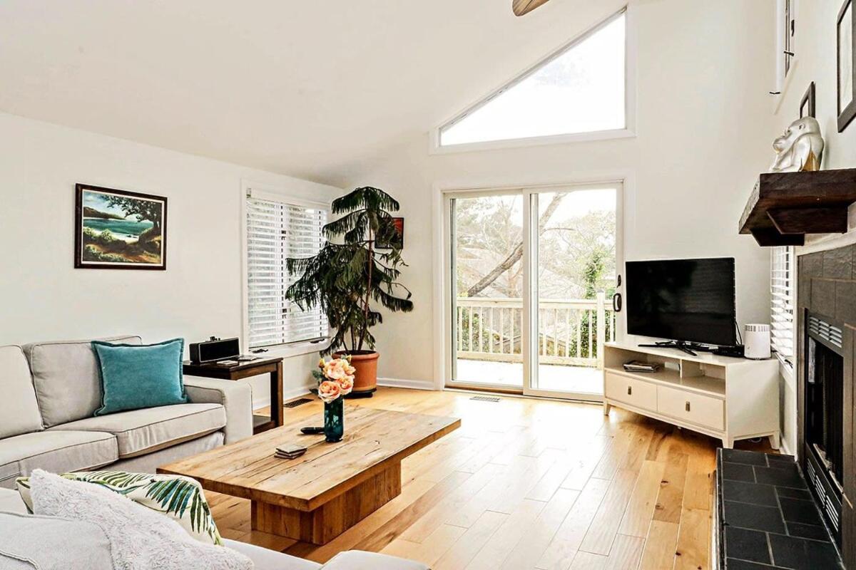 Family Room photo 1