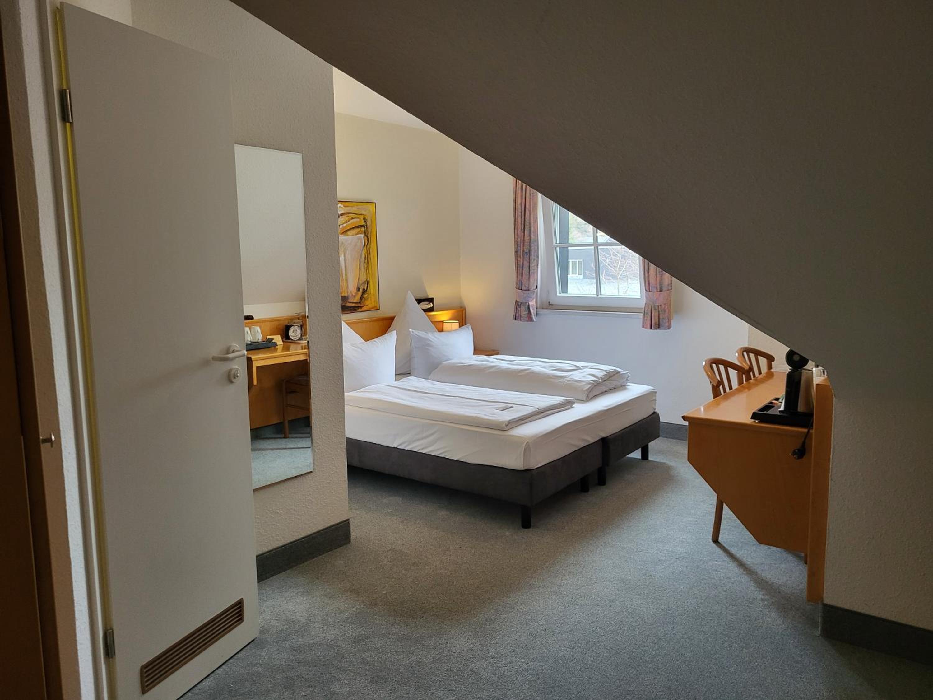 Double Room - Photo 6