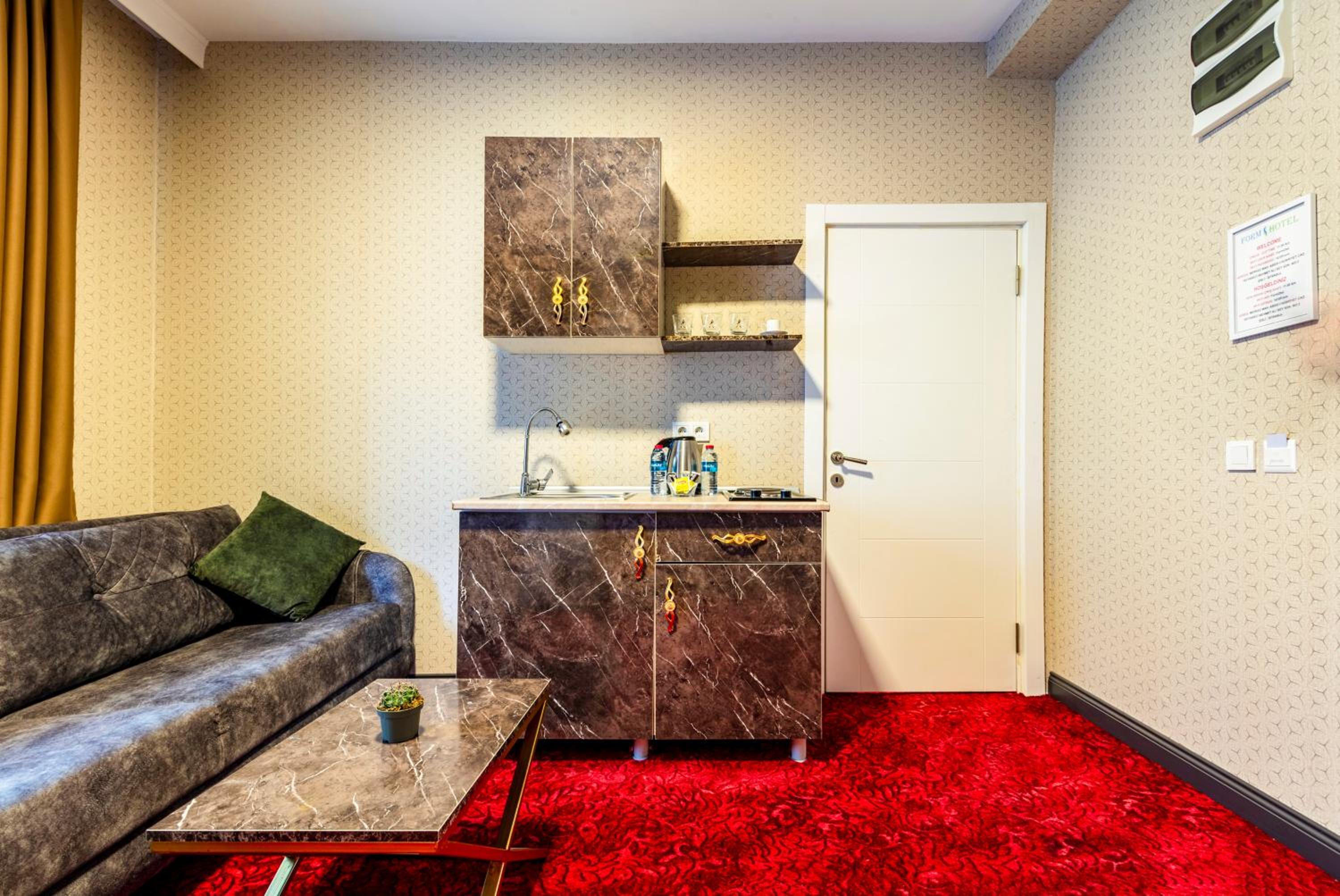 Superior King Suite photo 2