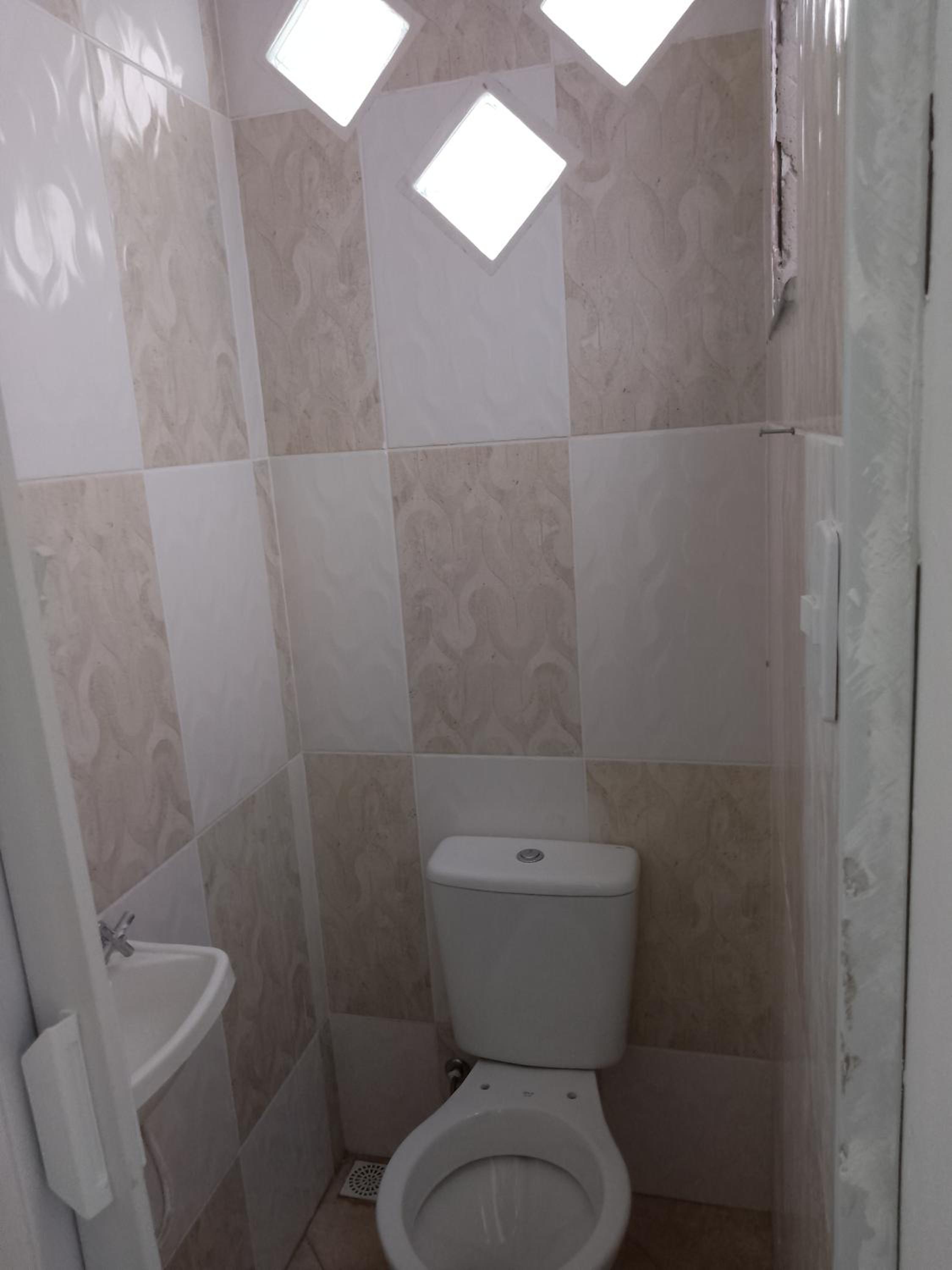 Family Room with Private Bathroom photo 3