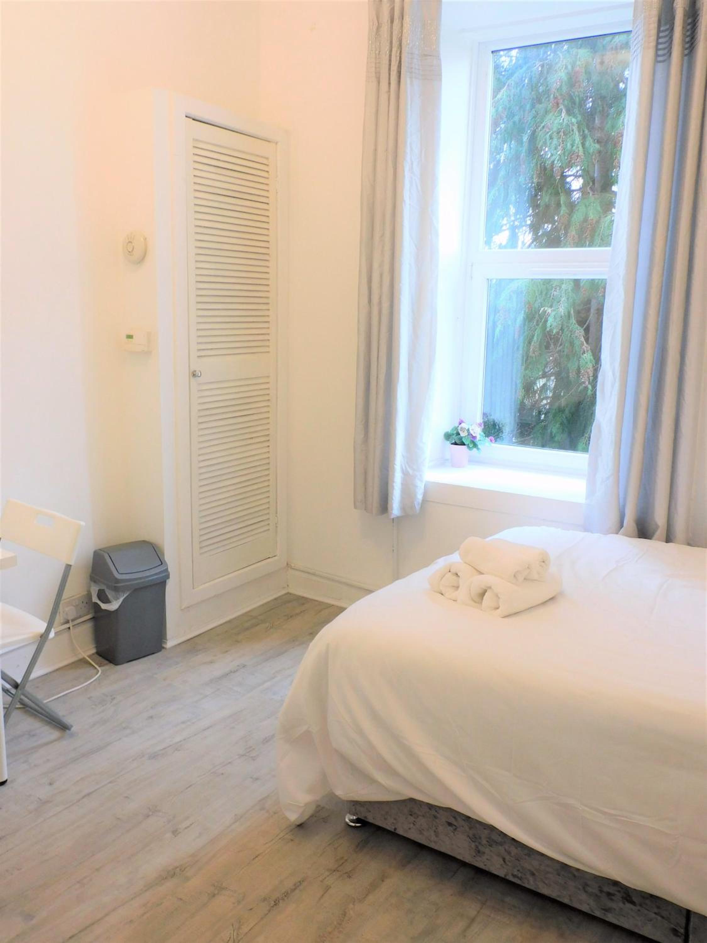 Apartment photo 2