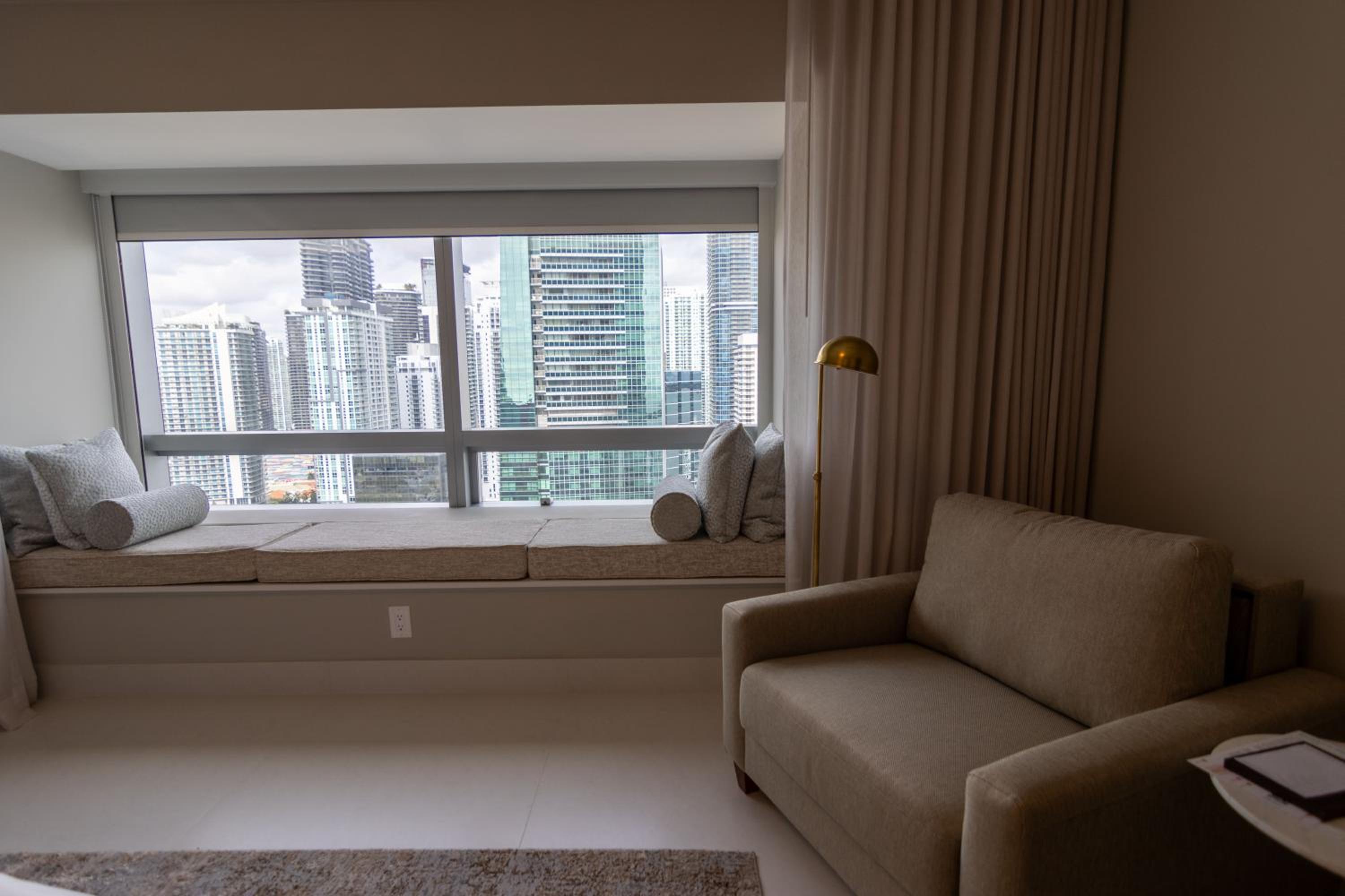 One-Bedroom Apartment photo 2